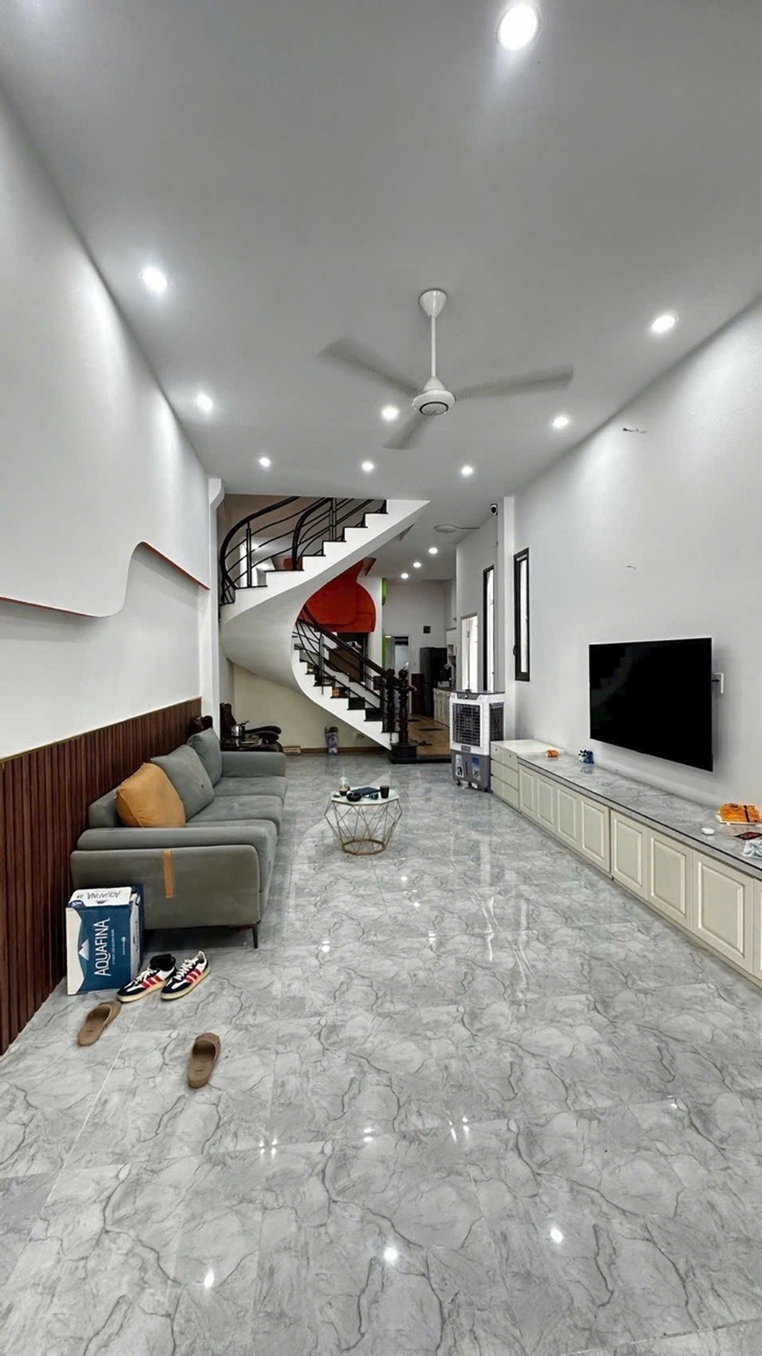 Nhà mặt phố Nguyễn Phúc Chu kinh doanh, 3PN, giá 13.8 tỷ