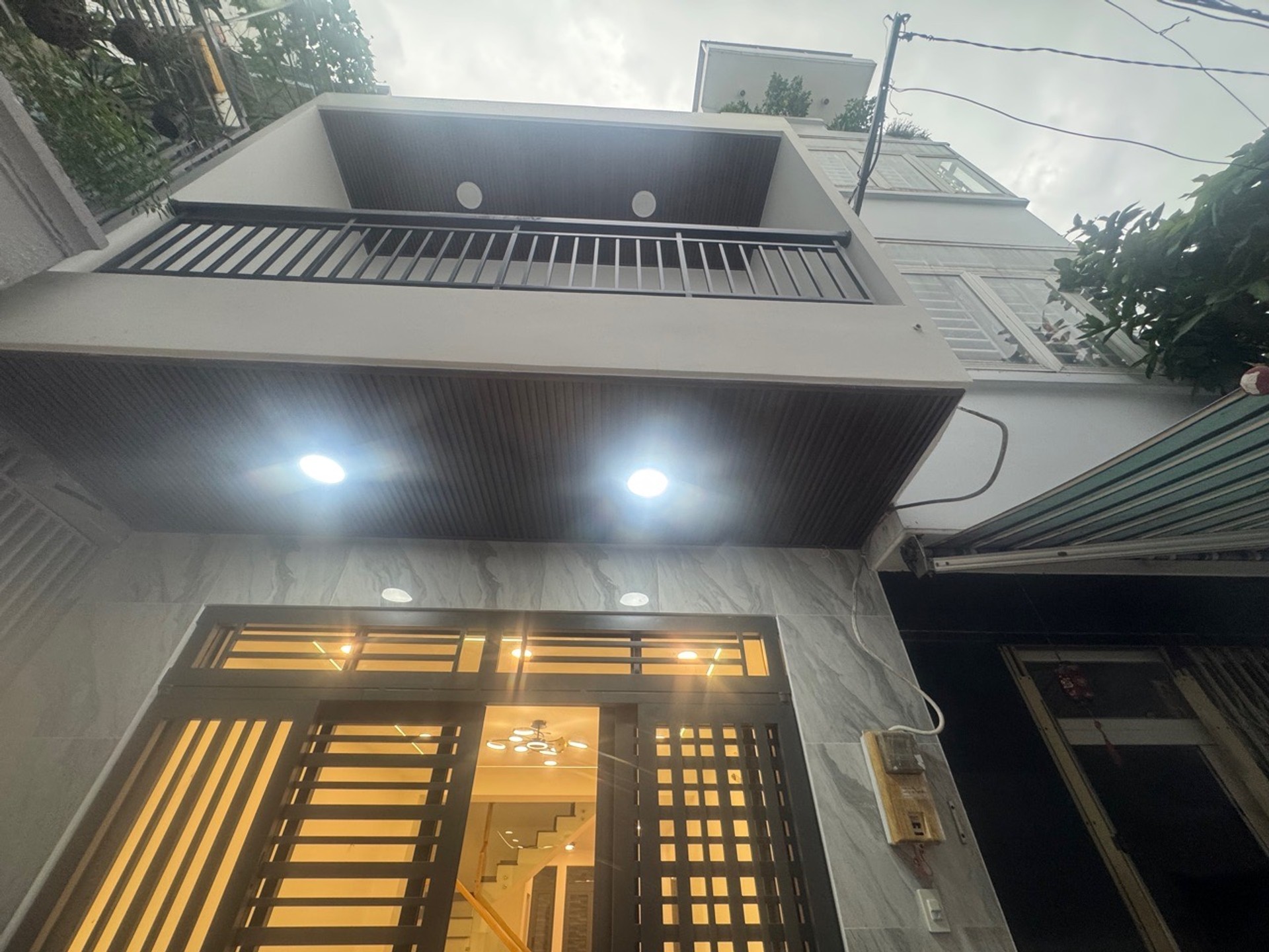 Bán nhà riêng 2 tầng, 96m², Phạm Văn Đồng, giá 8,5 tỷ VNĐ