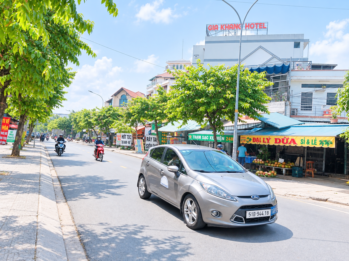 Giảm gấp 200 triệu! Nhà đẹp full nội thất tại Bà Điểm, sẵn dọn vào ở ngay