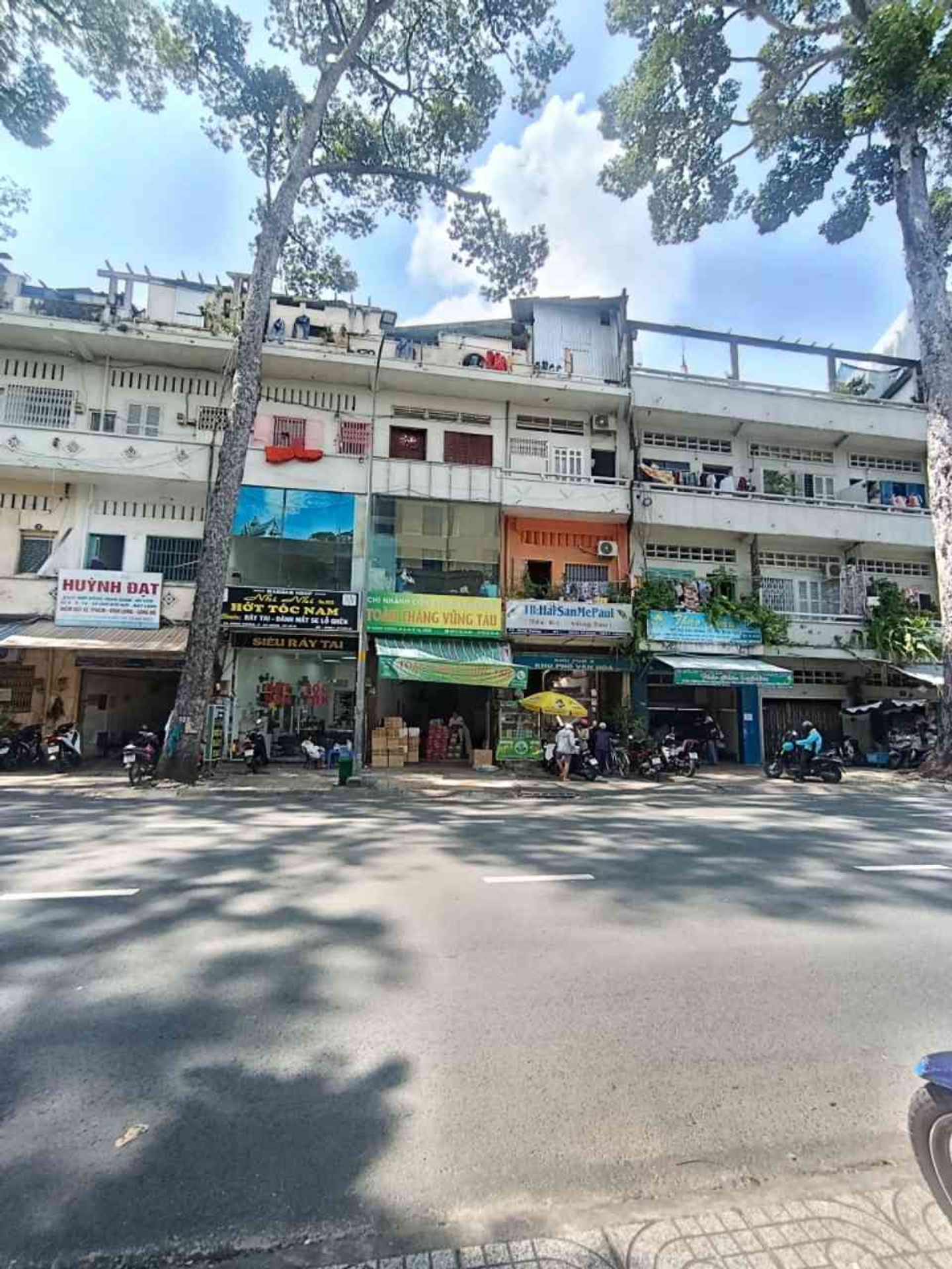 Shop House Đắc Địa Trung Tâm Quận 5 Với Vị Trí Vàng Trên Phố Hùng Vương