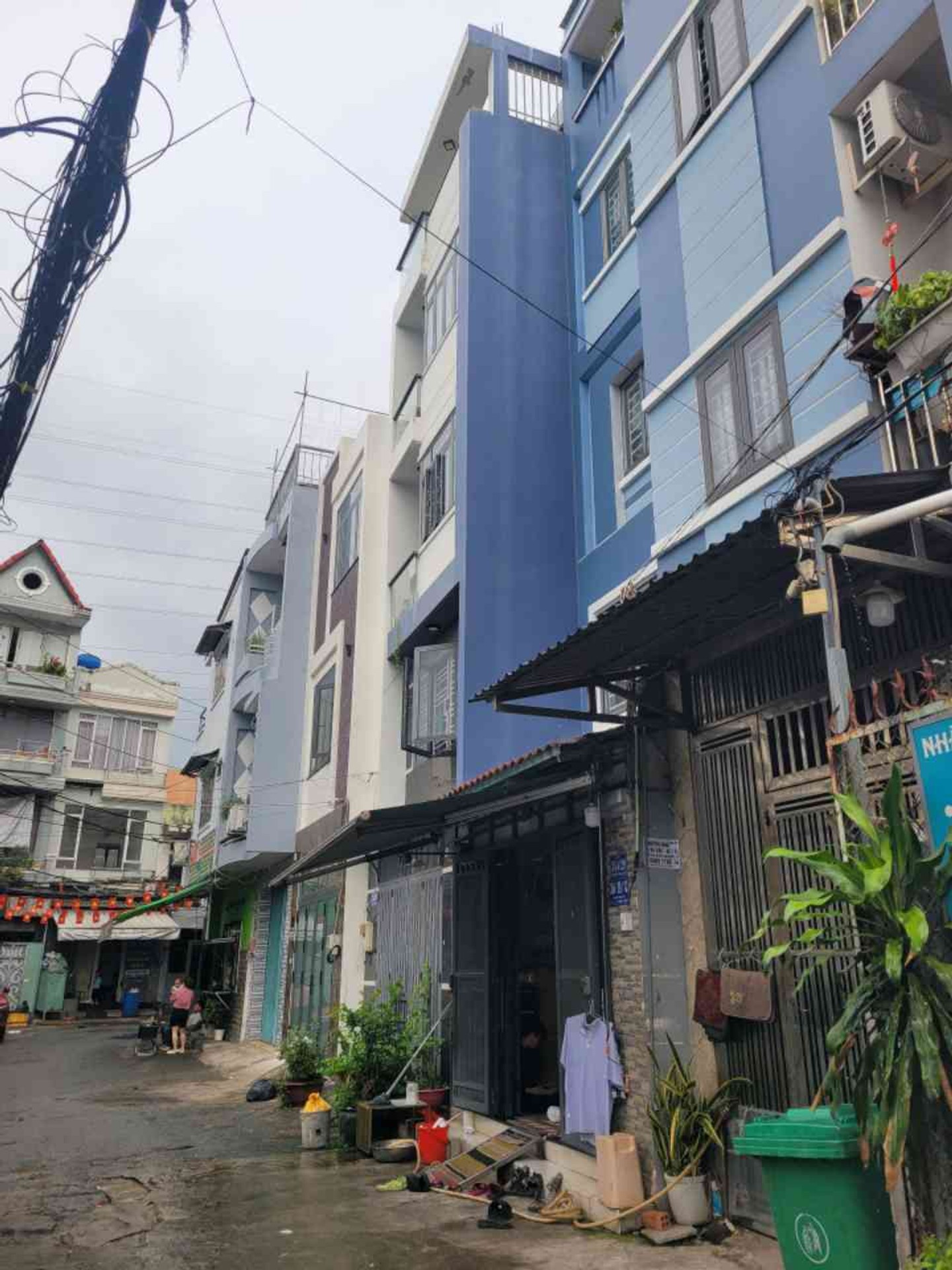 Nhà đẹp hẻm xe hơi Phan Văn Trị, giá mềm mùa này