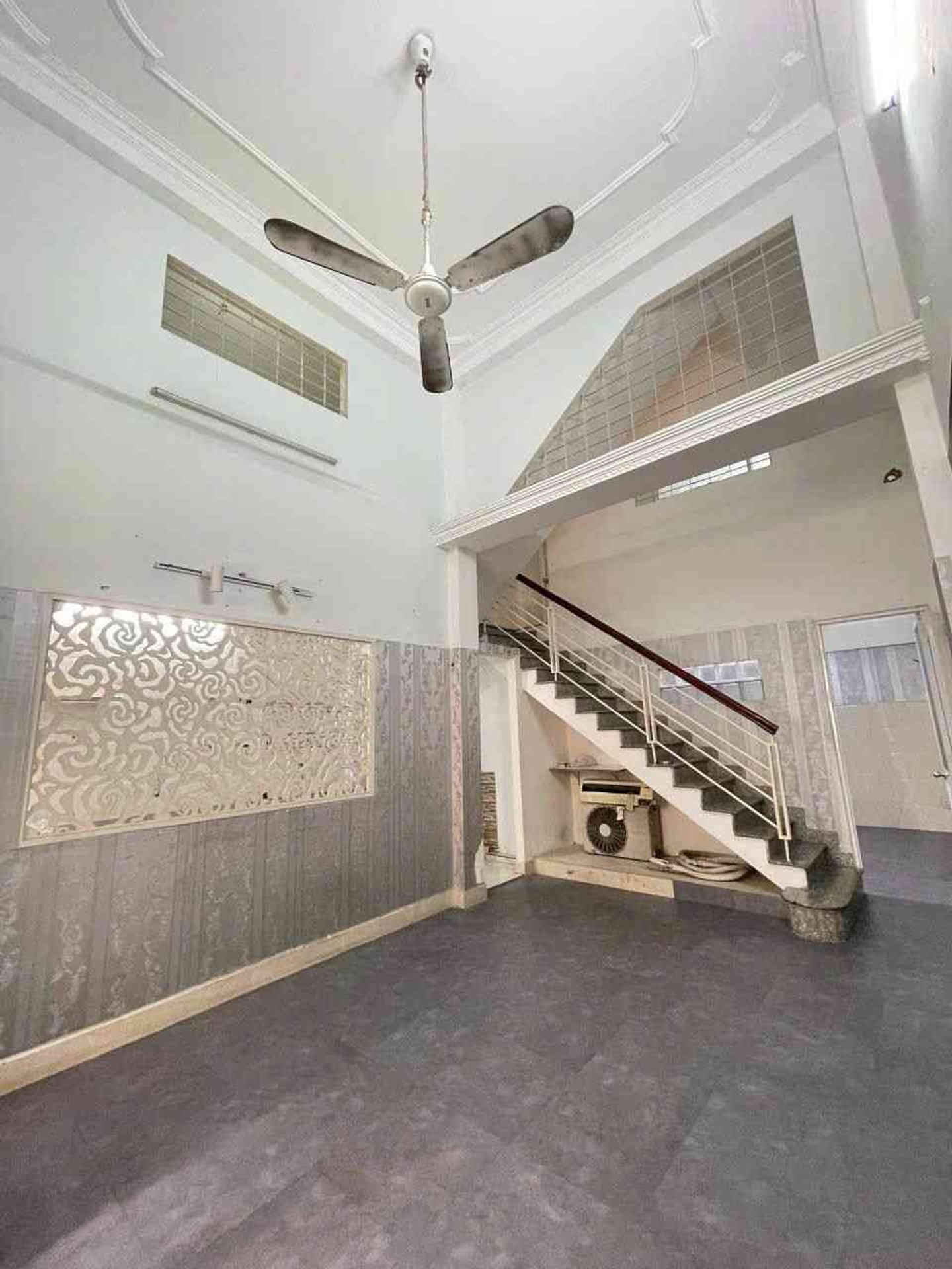 Bán nhà Trần Quang 52m2, ngang lớn 5,2m, hxh đỗ cửa.