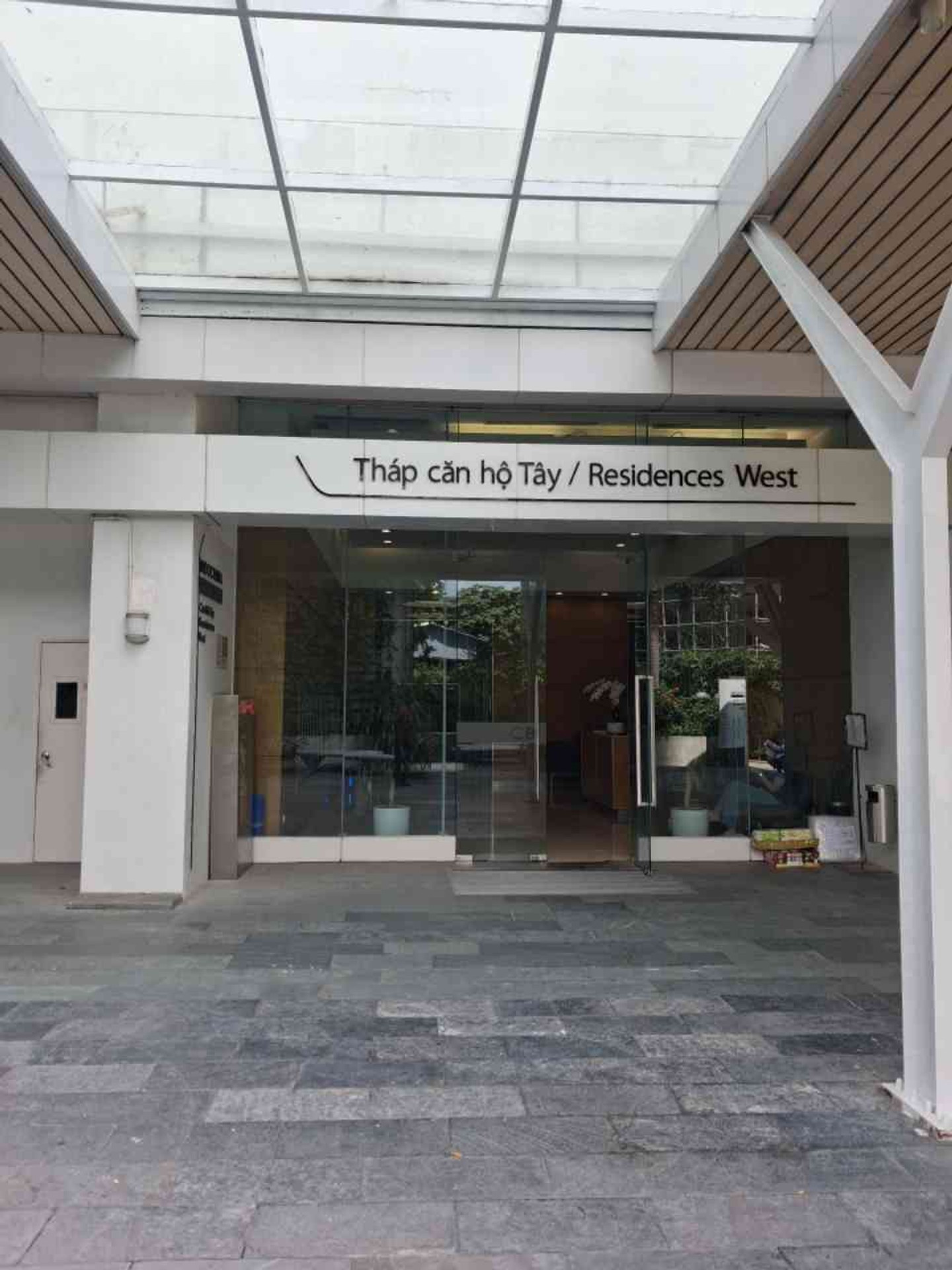 INDOCHINA PLAZA HANOI – CĂN GÓC 110M - 3PN - TẦNG CAO - ĐANG CHO THUÊ 35 TRIỆU/THÁNG