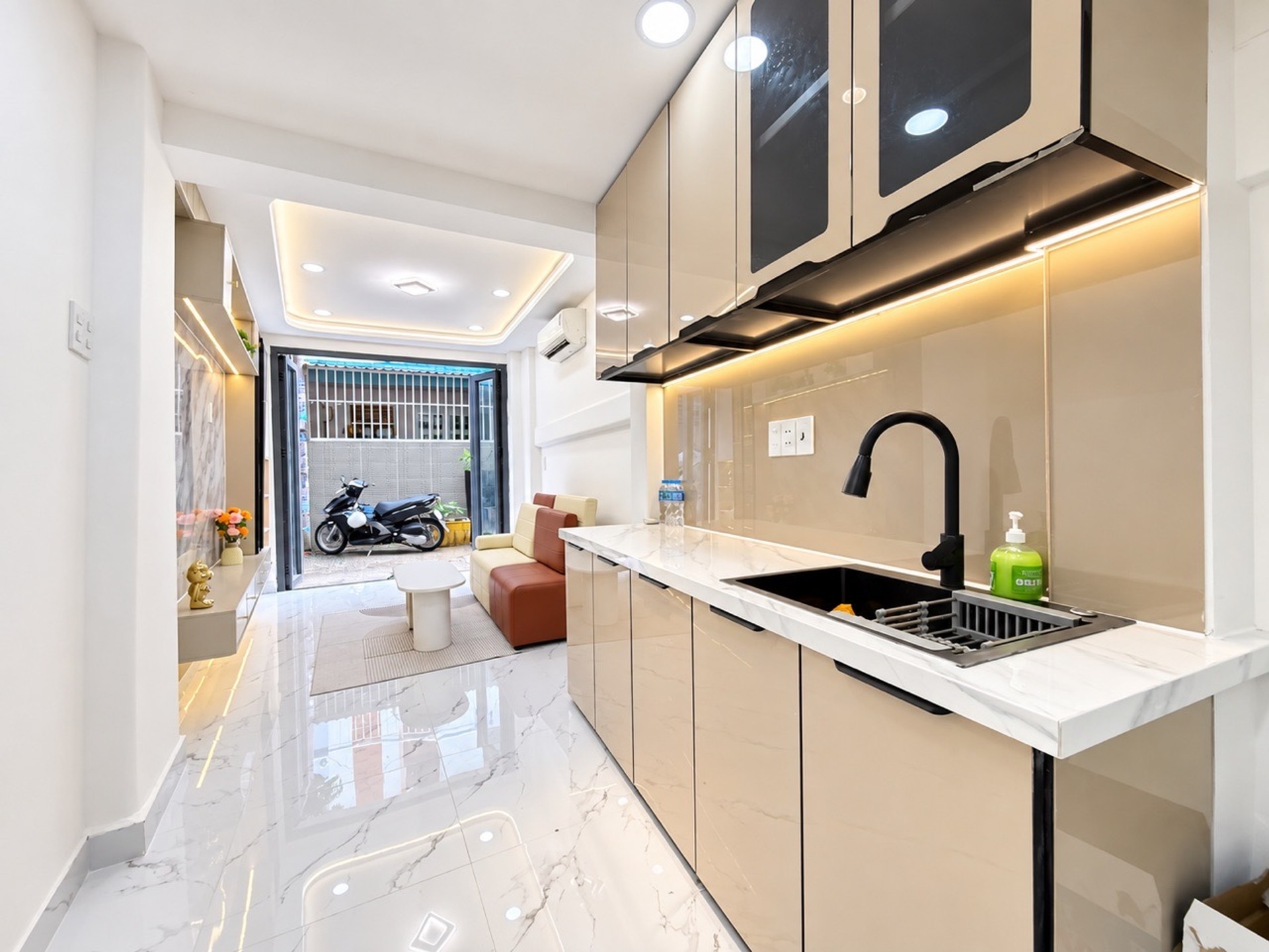 Bán nhà 3 tầng hẻm ô tô 4m đường Nguyễn Xí trung tâm Q. Bình Thạnh