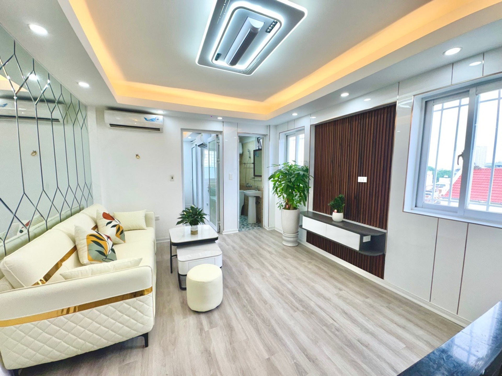 Căn hộ 2 phòng ngủ tại Thụy Khuê, gần Hồ Tây, diện tích 48m2, 2,15 tỷ có thương lượng