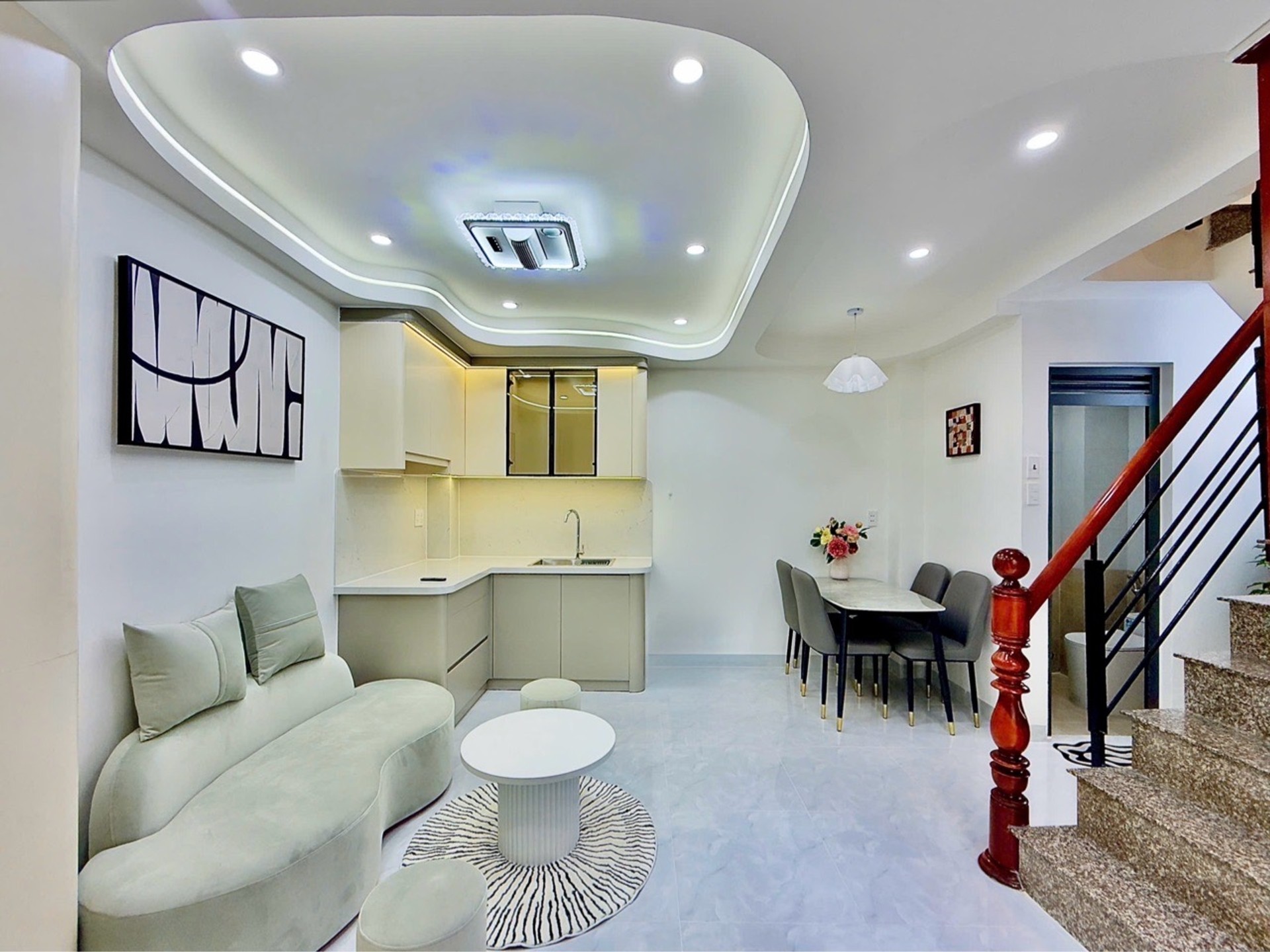 👉BÌNH THẠNH $ Nguyễn Văn Đậu $ 4.18 TL
👉DT: 23 M2 (4 ×6)
👉SIÊU PHẨM MINI HOUSE
👉2 TẦNG BTCT -