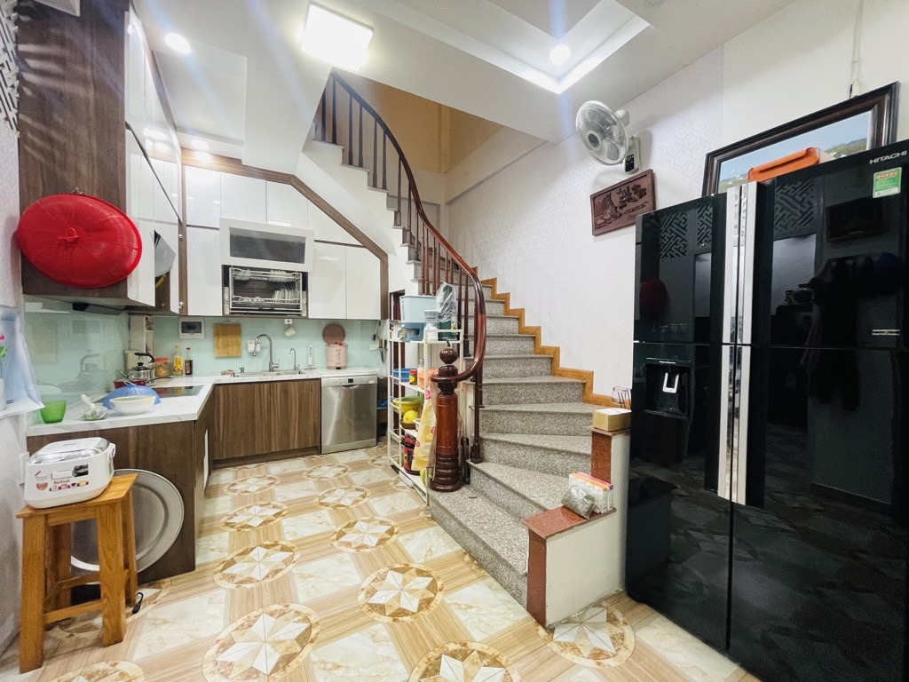 BÁN NHÀ BA ĐÌNH GẦN GIANG VĂN MINH KHU VỰC HIẾM NHÀ BÁN QUY HOẠCH ỔN ĐỊNH 48M CHÀO 10.9 TỶ