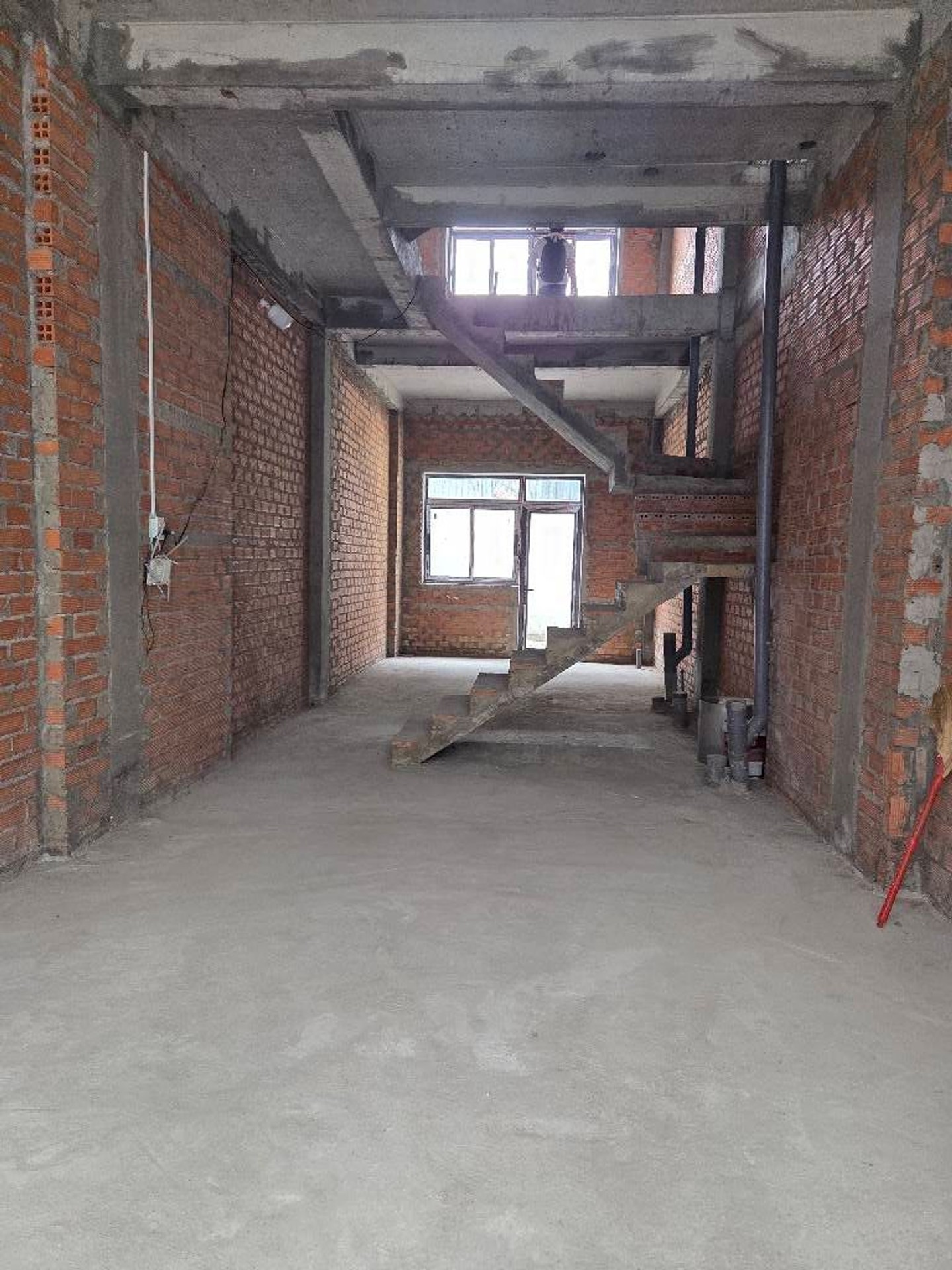 Bán nhà 4 tầng 5 phòng ngủ khu Tân Phú, đường nhựa 7m
