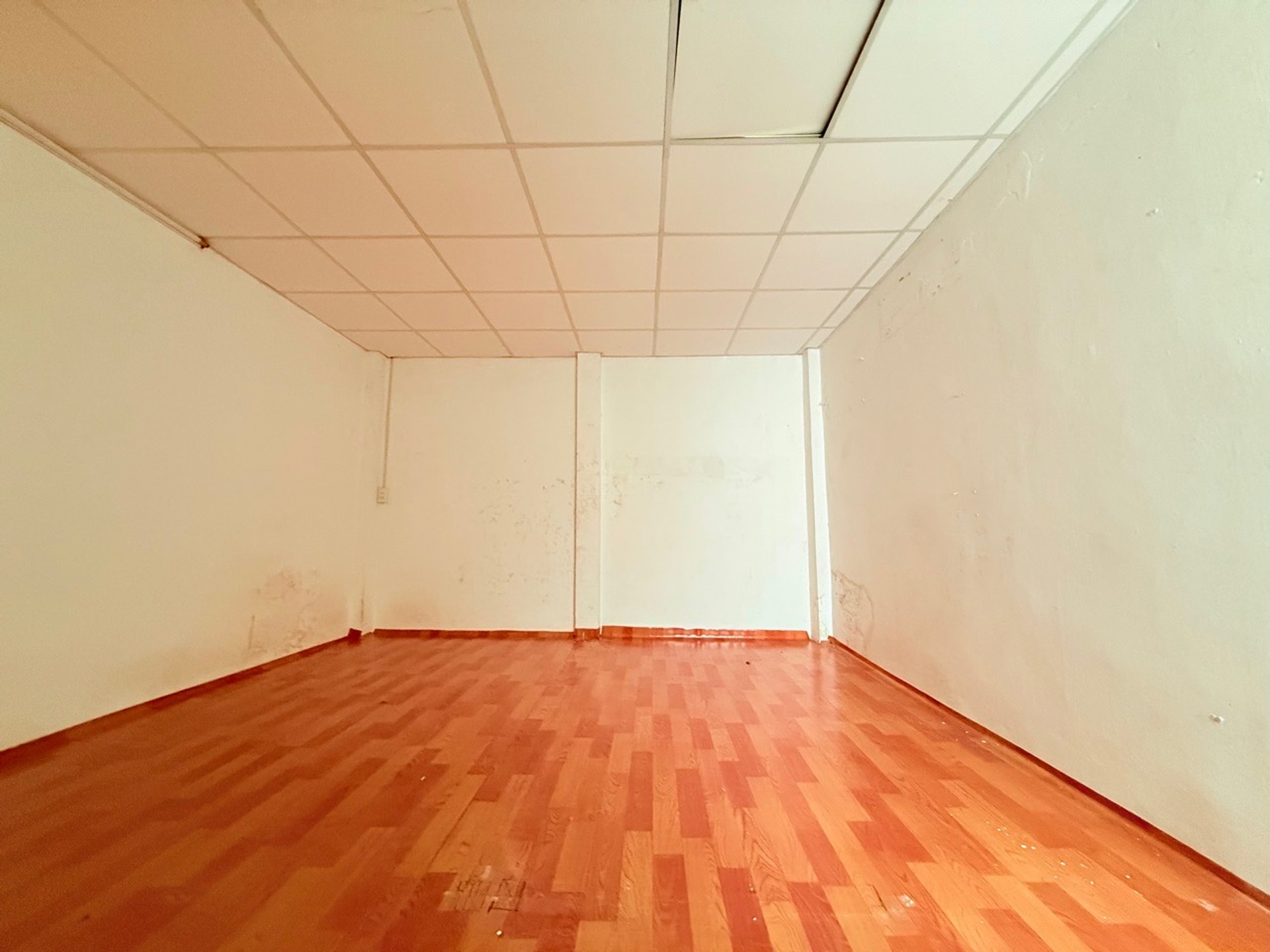 - NHÀ 2 TẦNG - DTSD 52M2 - CHÀO 2,47 TỶ - PHẠM VĂN CHIÊU GÒ VẤP
- SỔ HỒNG RIÊNG
- SÁT ĐƯỜNG ÔTÔ