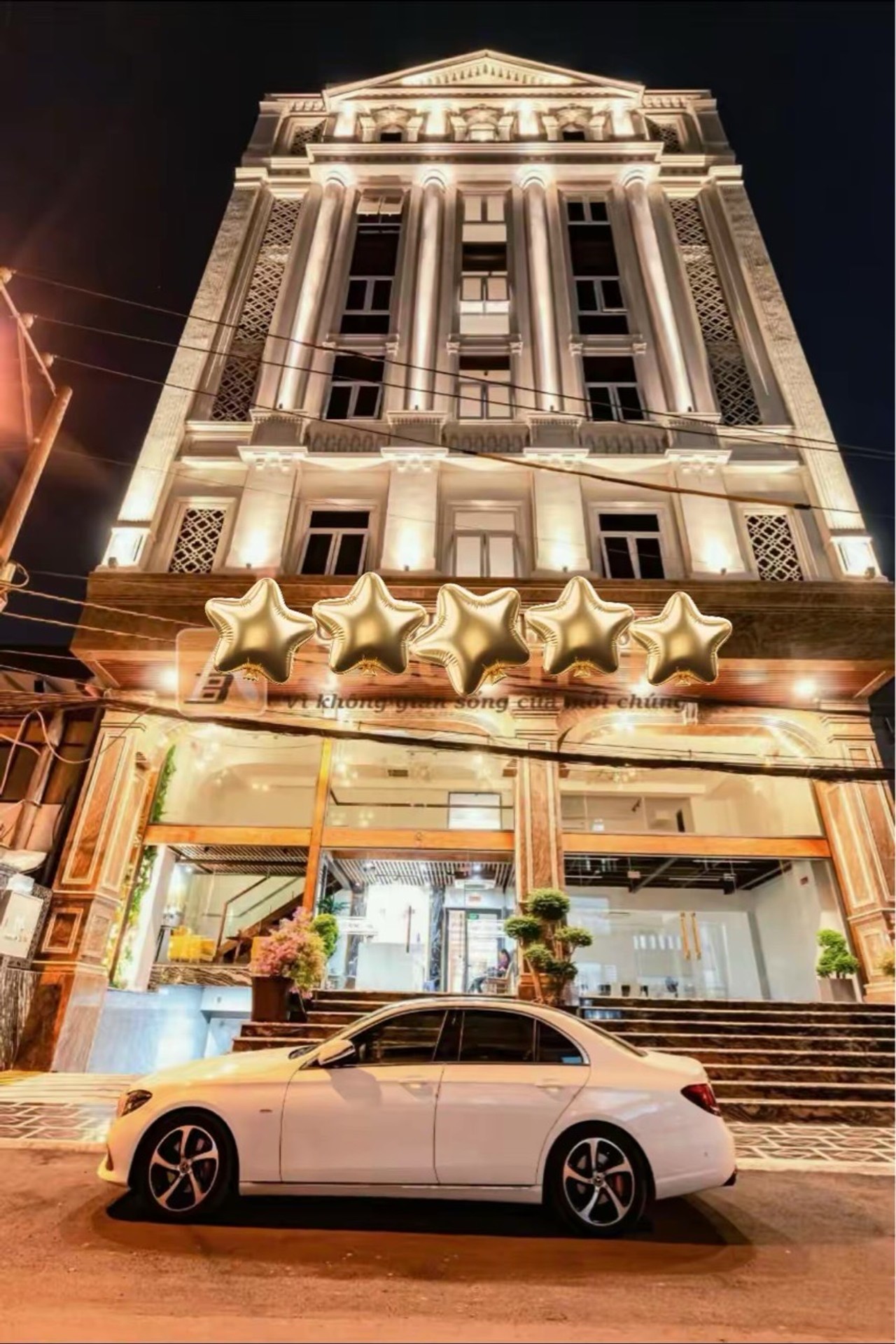 Cơ hội sở hữu toà nhà CHDV cao cấp trung tâm Quận 7 giá tốt hiếm có