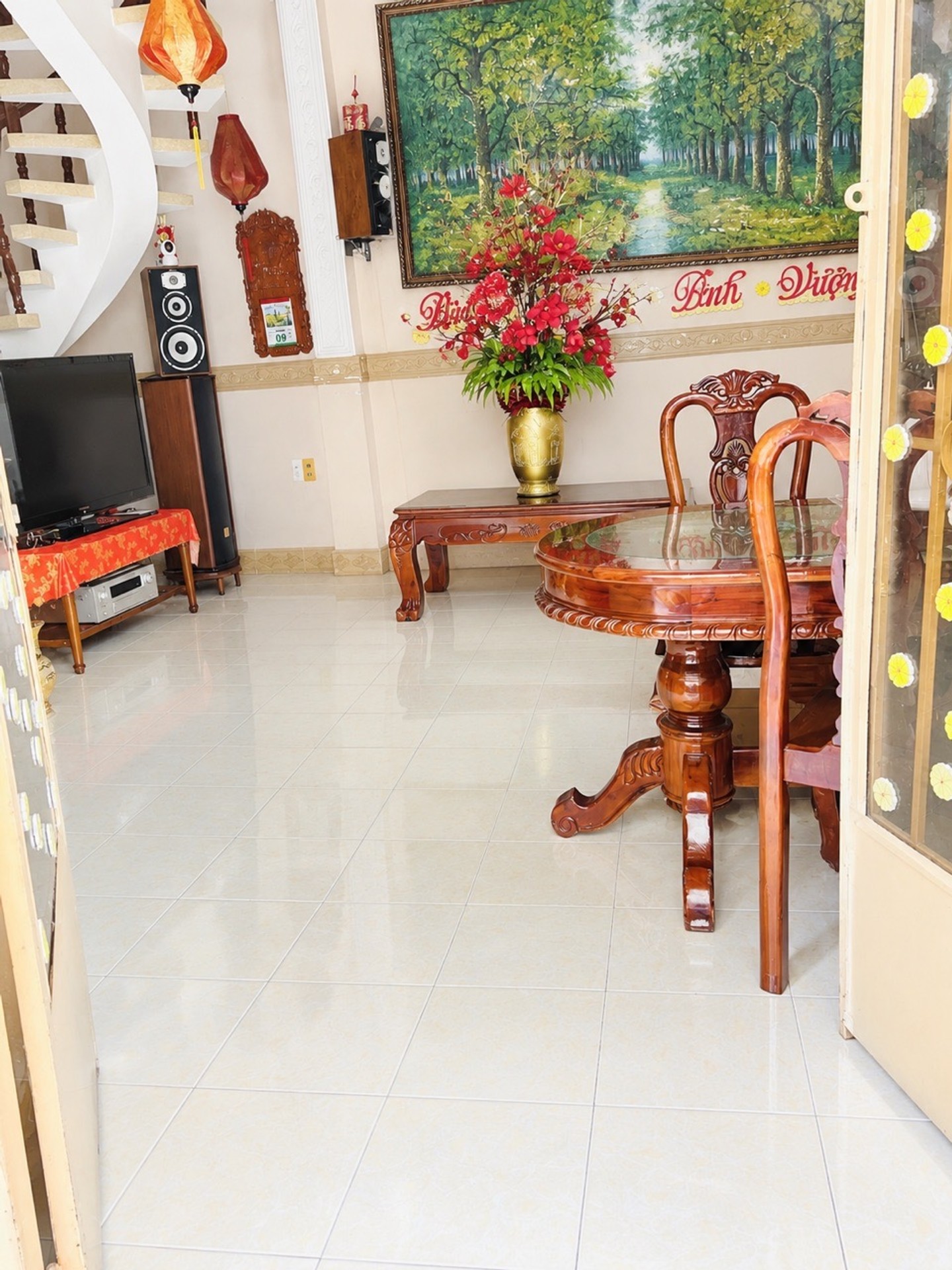 Nhà Lô Góc 3 Tầng 4PN Sát Huỳnh Tấn Phát