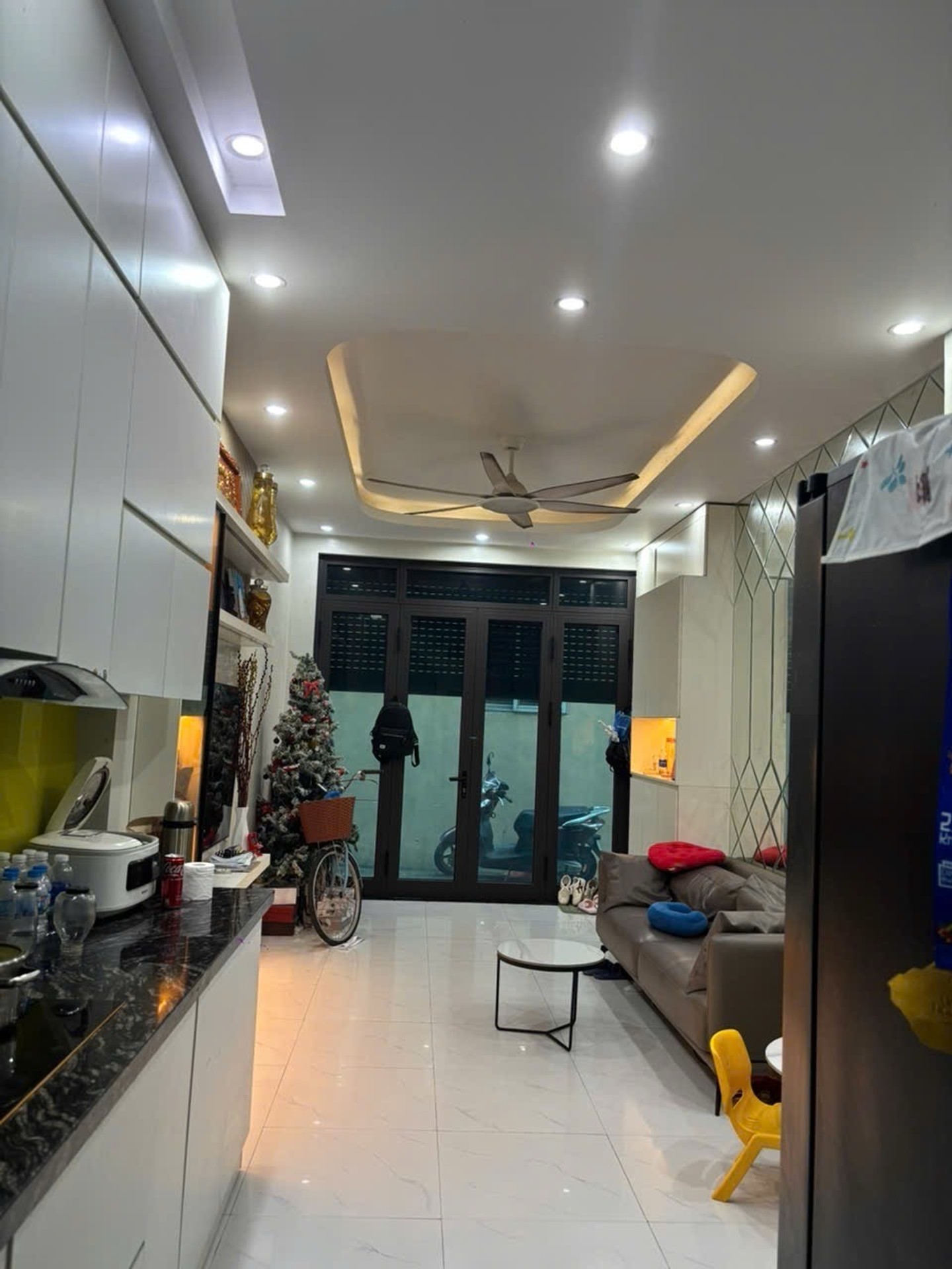 Bán nhà riêng 8 tầng gần phố Lê Trọng Tấn tại La Dương, diện tích 30.2m²