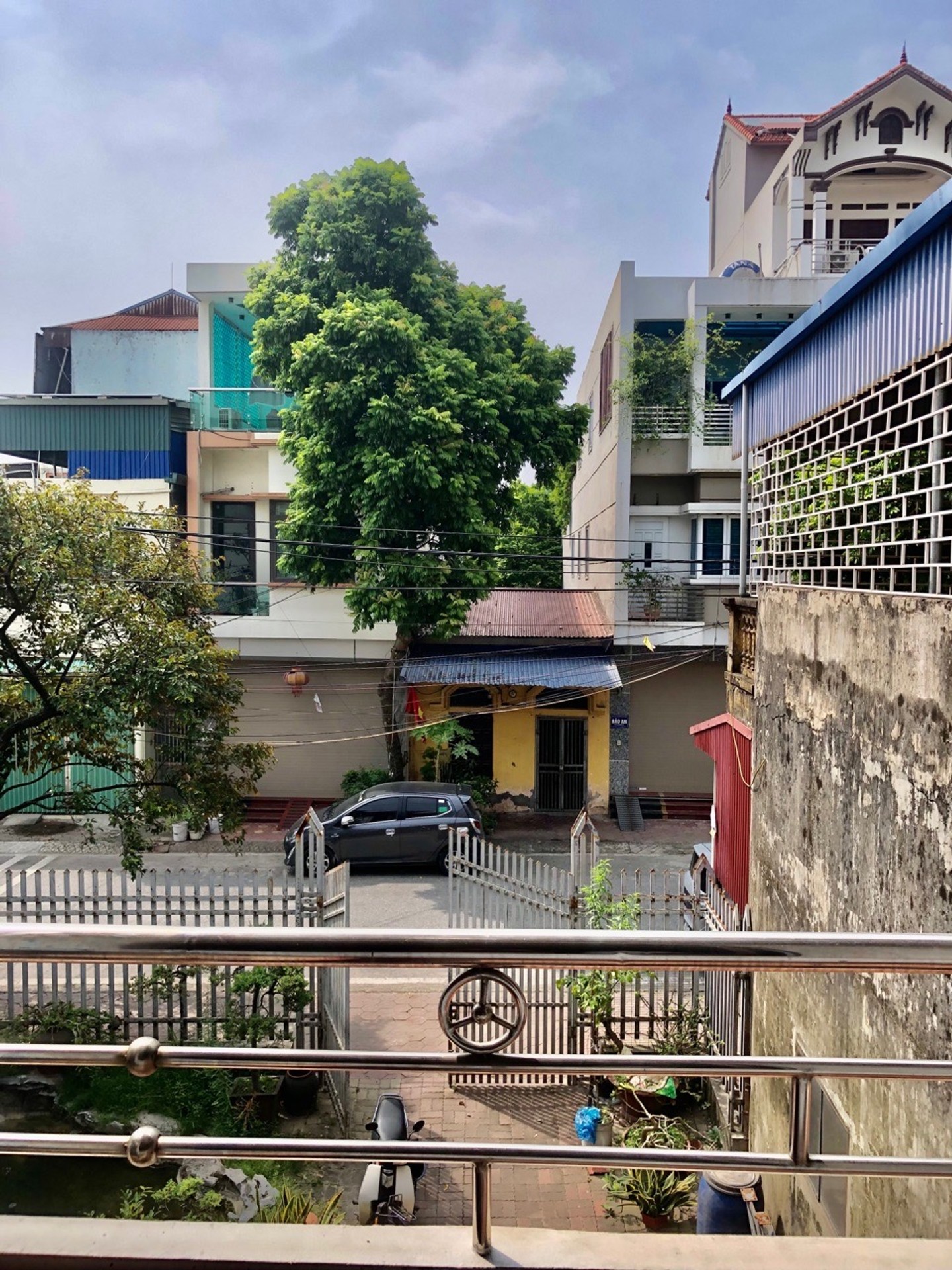 Bán nhà 179m2 trung tâm vòng xuyến yên Mỹ Hưng yên