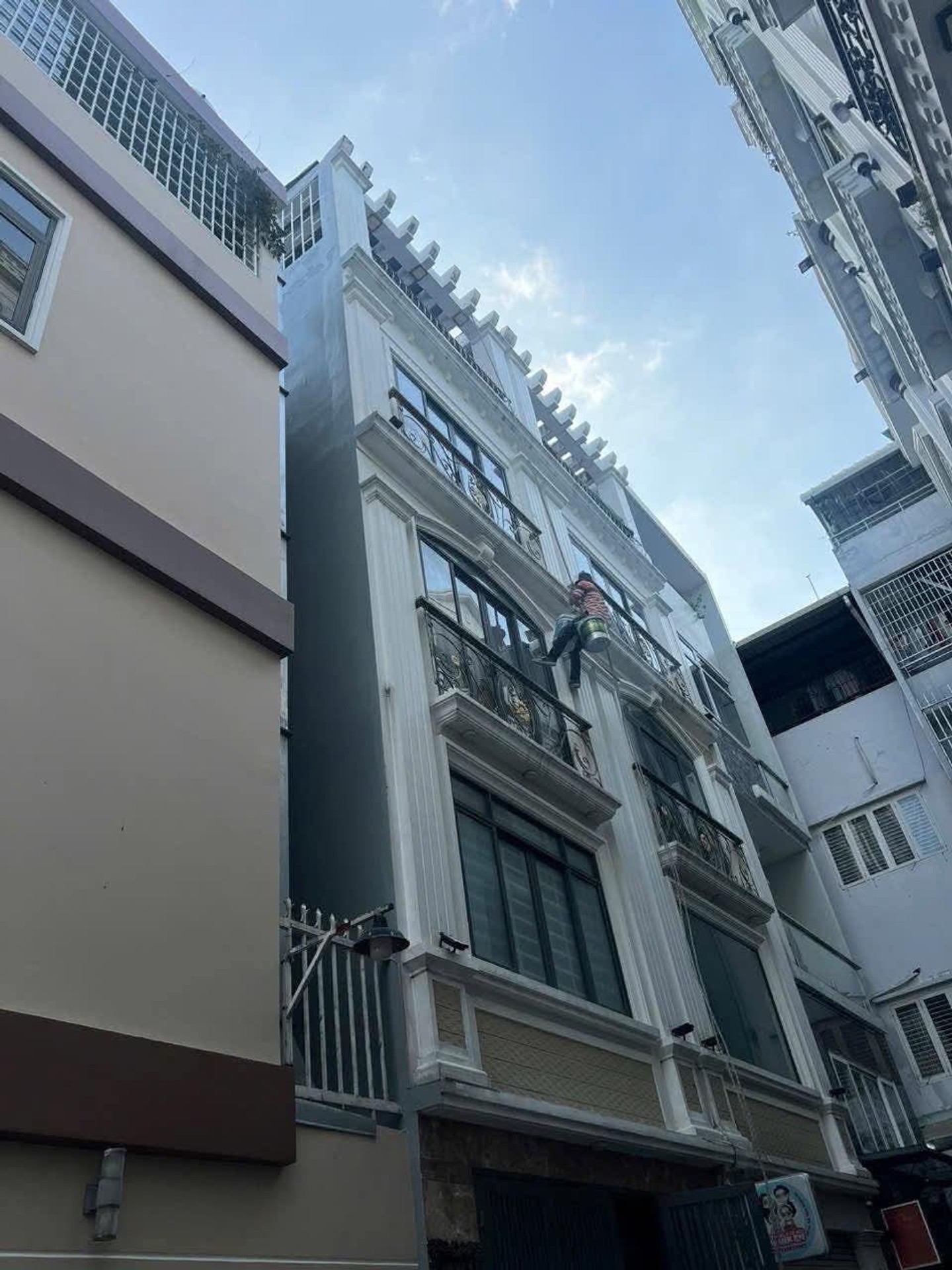 Bán nhà 5 tầng 51.5m2 mặt tiền 4m, hẻm ô tô Nơ Trang Long Bình Thạnh