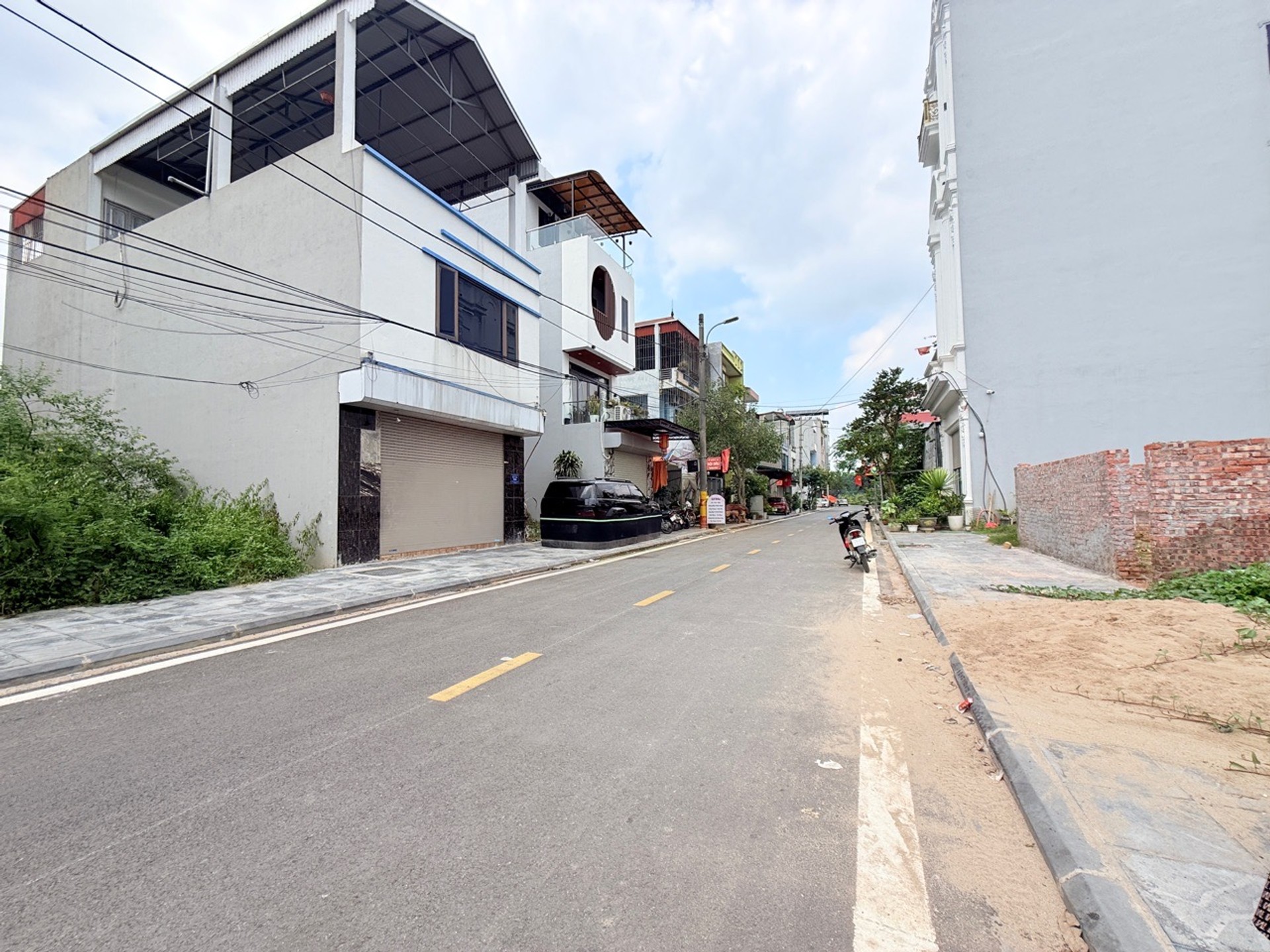Bán lô đất đẹp 91 m Gia Thượng , Quang Minh
