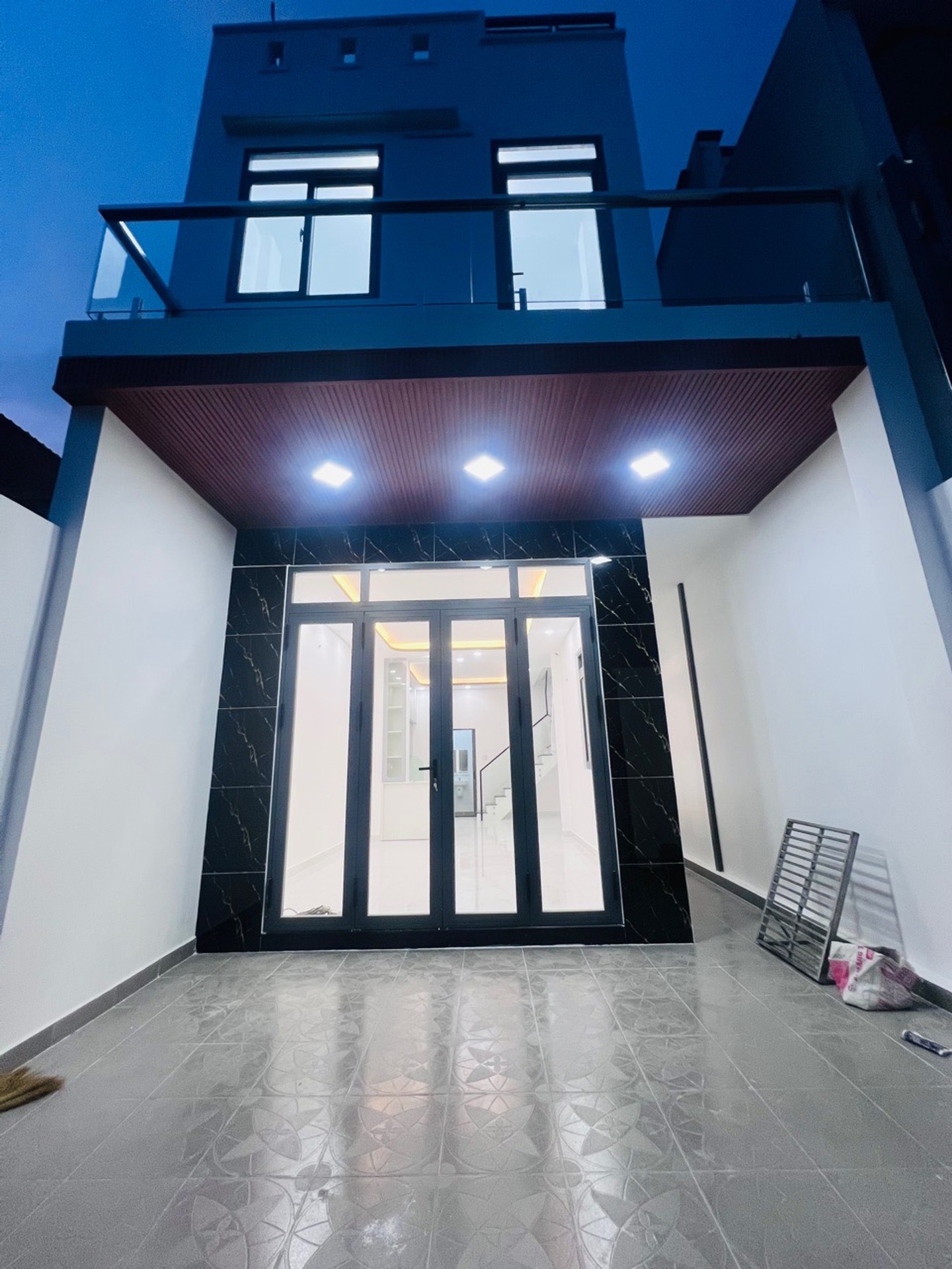 BÁN NHÀ 2 TẦNG – MT HẺM 1 SẸT PHẠM HỮU LẦU – Q7 - 4,8×14 - CHỈ 5,95 TỶ