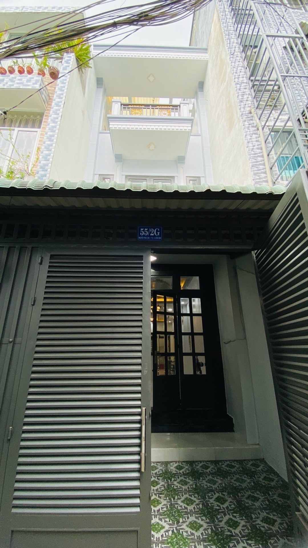Nhà đẹp Tân Sơn, 3 tầng, giá hấp dẫn, sẵn dọn về ở