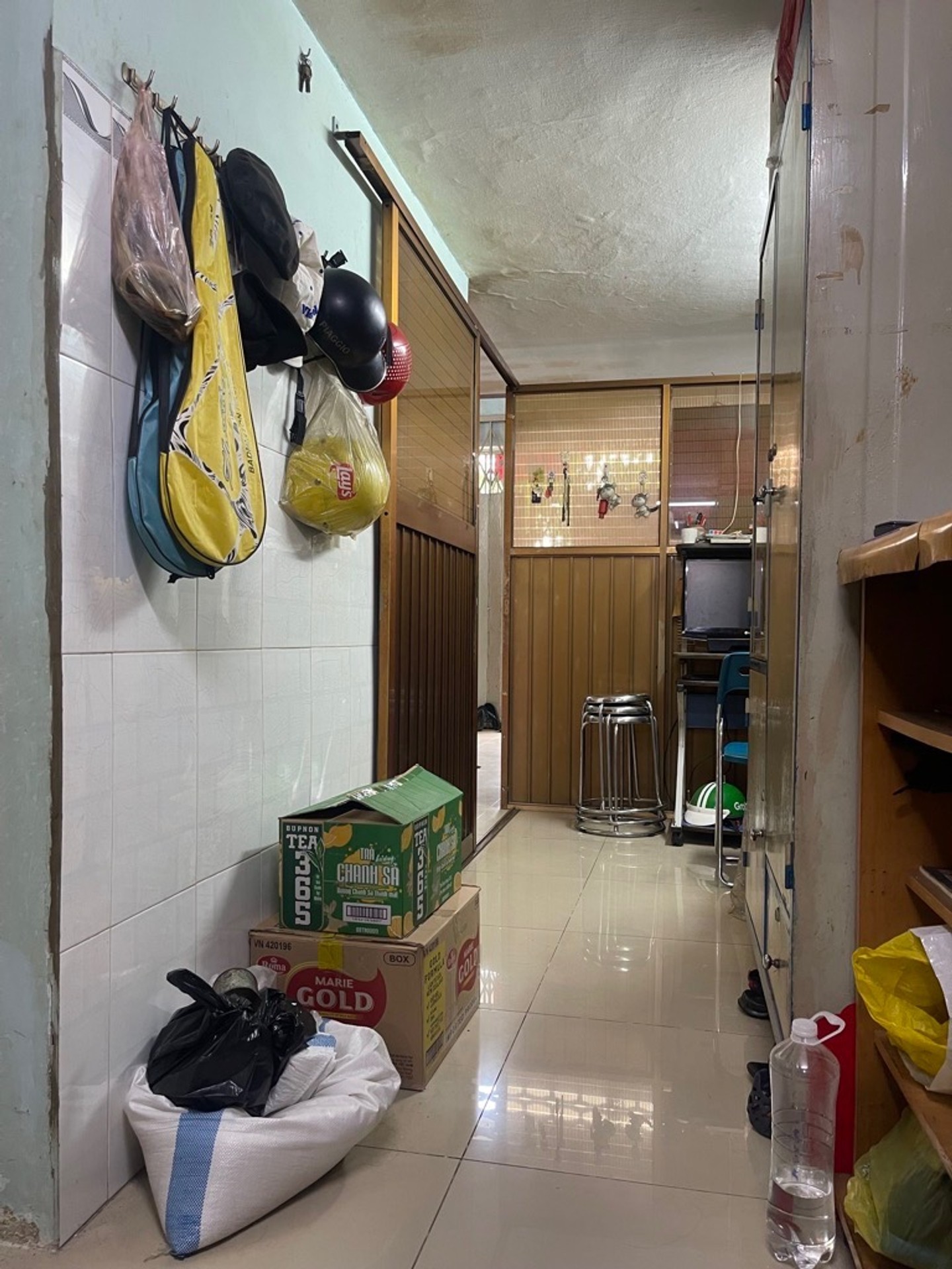 B.án Nh.à MẶT TIỀN KD Q.5 - VỈA HÈ 5M - chỉ nhỉnh 6 tỉ - DTSD: 82m2 - 3 phòng ngủ (có phòng ở tầng