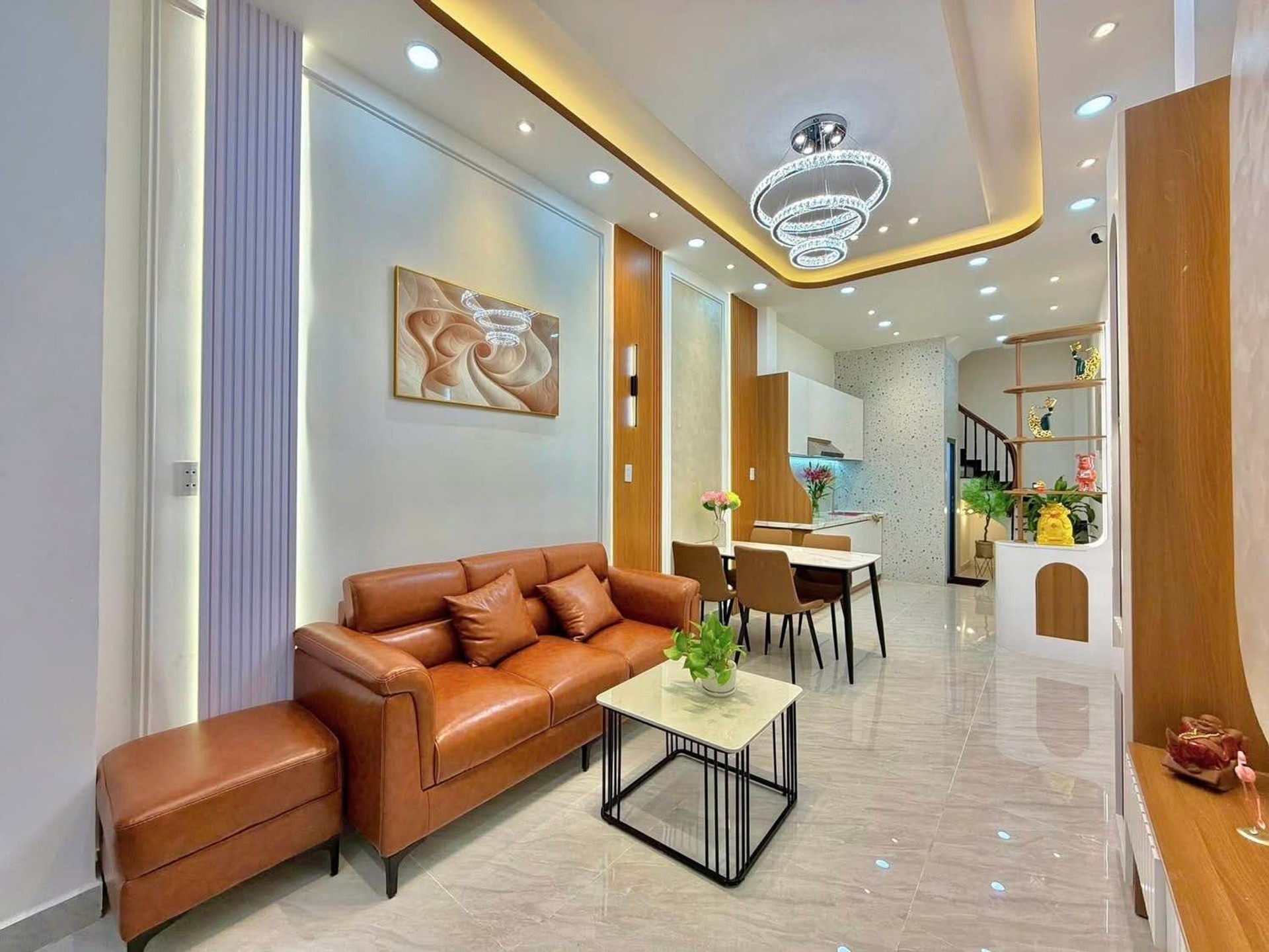 GIA ĐÌNH MÌNH CẦN NHÀ NHIỀU PHÒNG NGAY TRUNG TÂM PHÚ NHUẬN - HƠN 30M2 – CÒN 6.55 TỶ