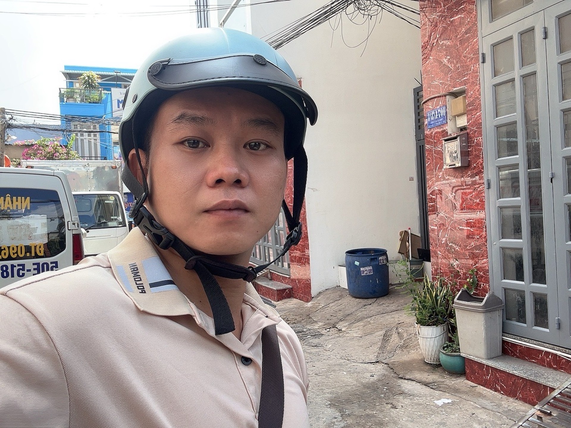 Nhà phố 3 tầng hẻm ô tô rộng, giá siêu hấp dẫn tại Bình Tân