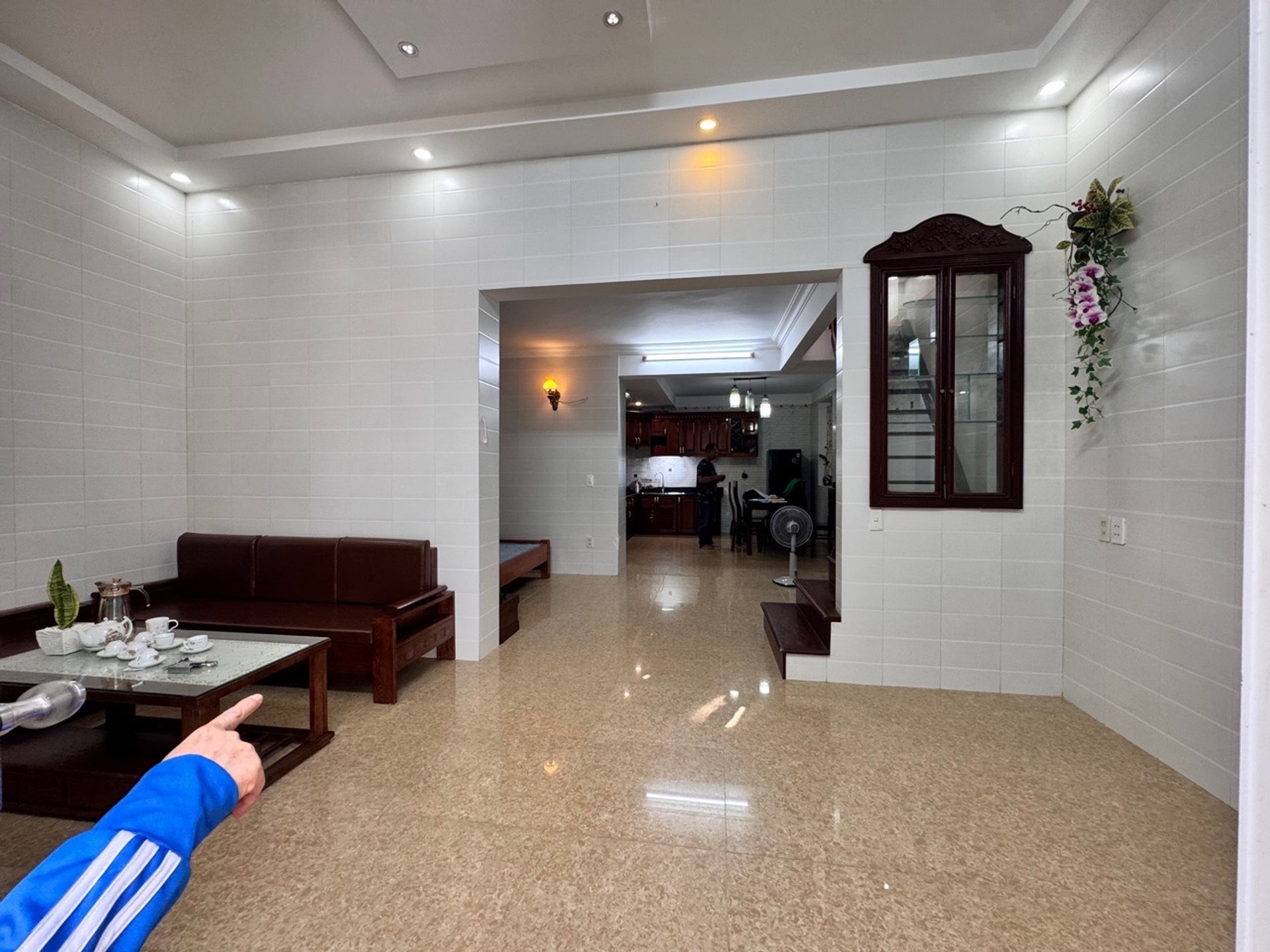 BÁN GẤP nhà ngõ 143 Tôn Đức Thắng