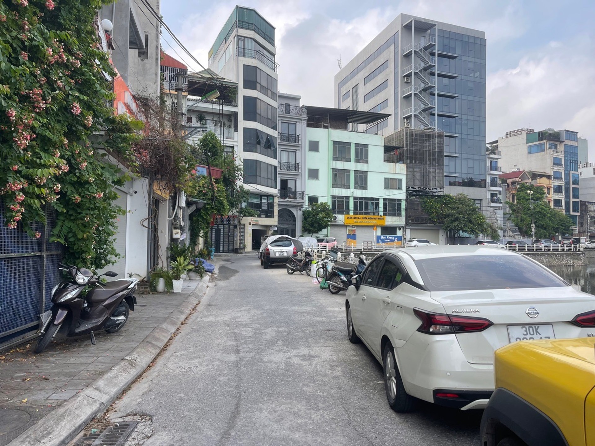 Cơ hội sở hữu nhà 5 tầng lô góc view hồ tại trung tâm Ngọc Lâm