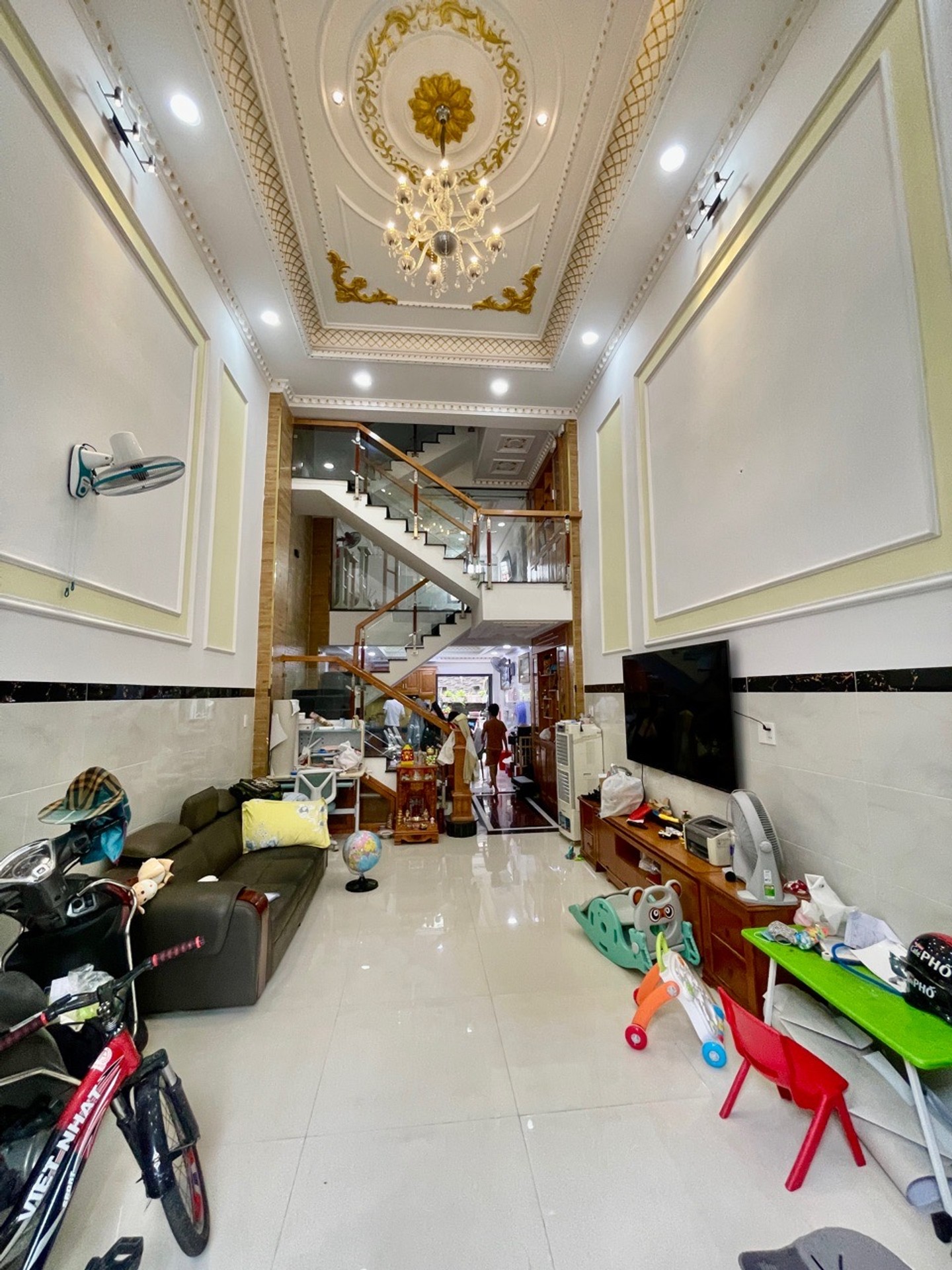 SIÊU PHẨM 5 TẦNG – NGAY CHỢ GÒ XOÀI – GIÁP TÂN PHÚ
💰 65M² – HXH THÔNG – SÁT MẶT TIỀN – NHỉnh 7toi