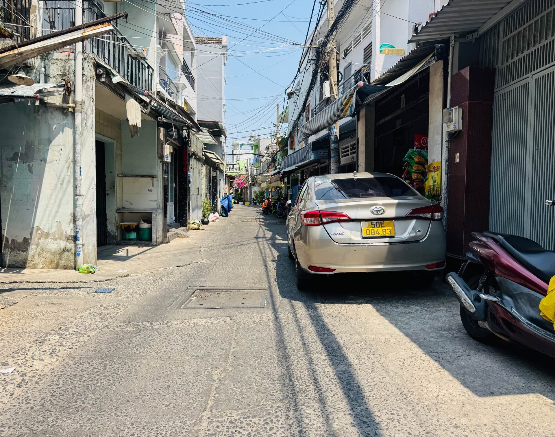 Bán nhà riêng 2 tầng 6 phòng ngủ tại Điện Biên Phủ, hướng tây nam, hẻm ô tô thông