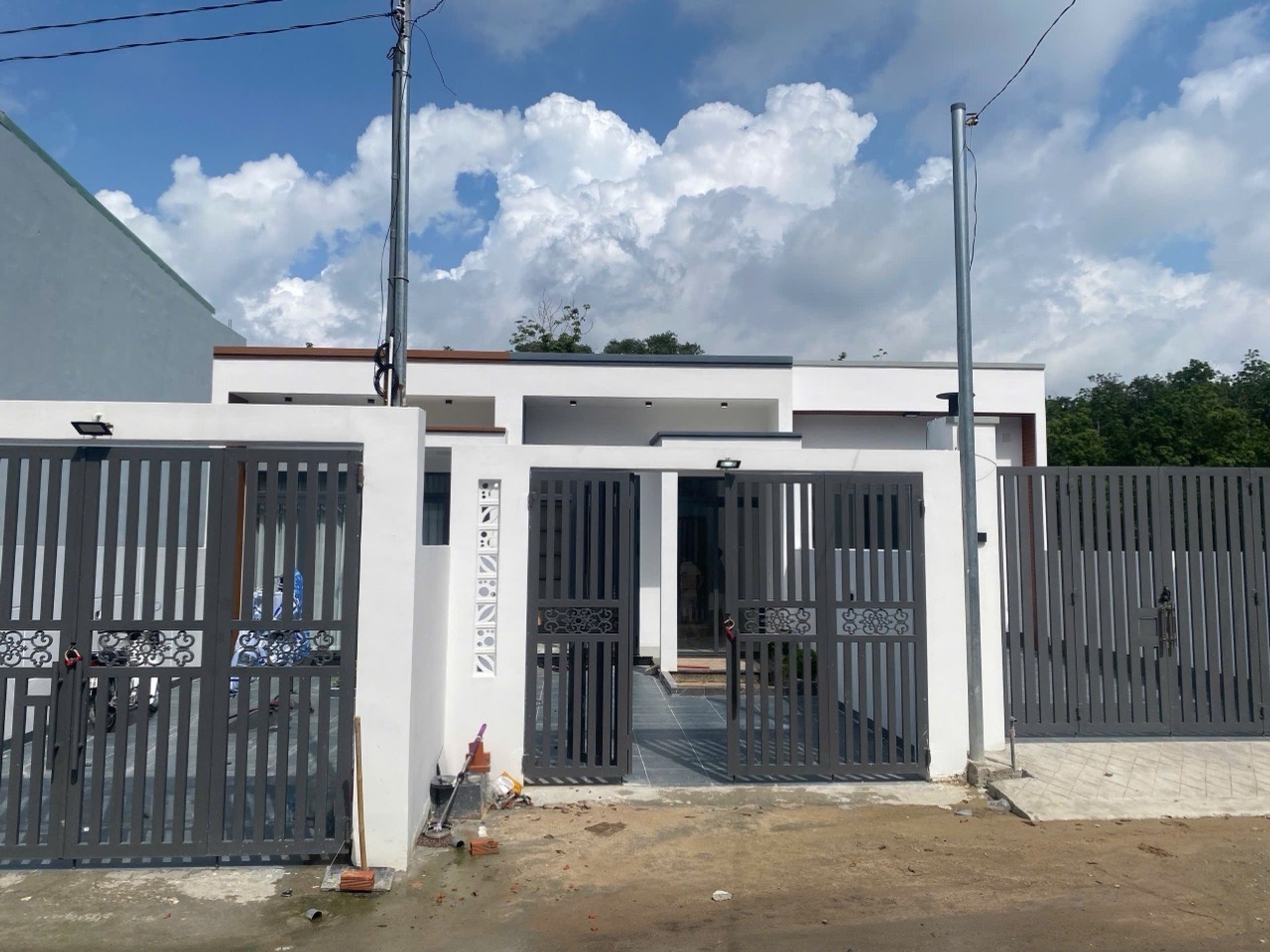 Nhà mới gần đường Phan Đăng Lưu, Nguyễn Đức Cảnh, chỉ 2.38 tỷ