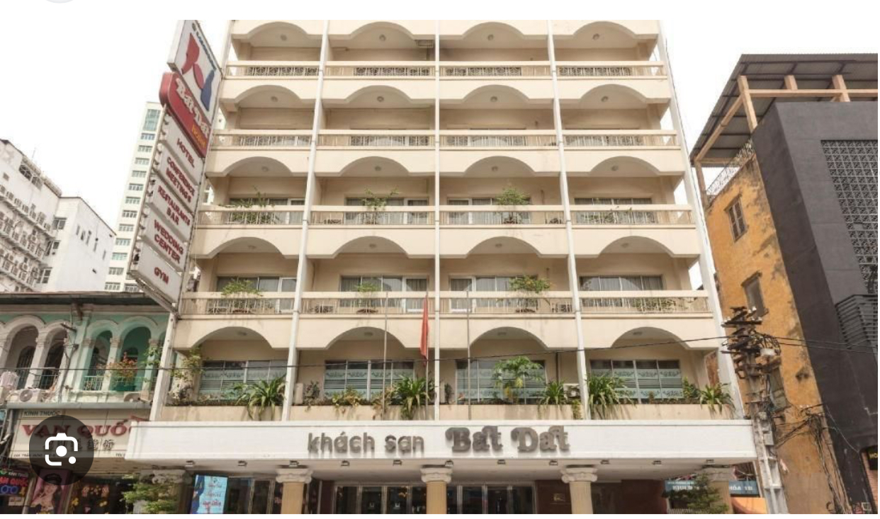 B.a'n Nh.aMẶT TIỀN KD Q.5 - NGANG 7,3M - 5 TẦNG - 6 PN - TL - gần NH Ái Huê, KS Bát Đạt
ZL: 0705.8