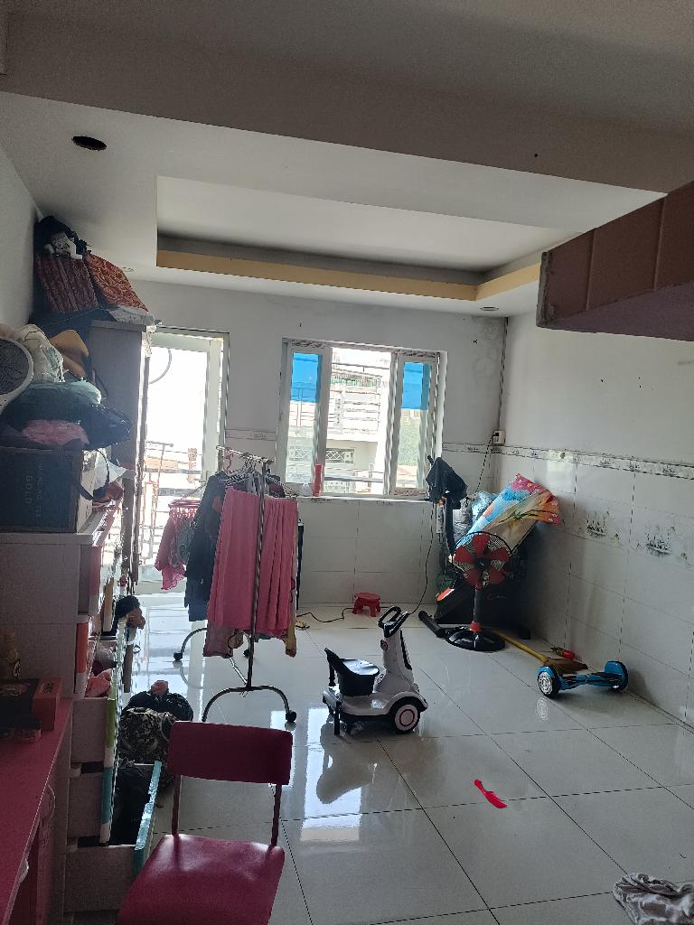 Bán nhà mặt phố diện tích 75.5m2, 2 tầng, mặt tiền 8m tại Tên Lửa