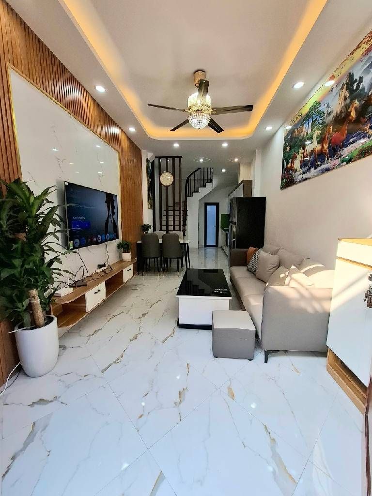 Bán nhà 4 tầng diện tích 31.4 m² tại trung tâm An Thắng với giá hợp lý