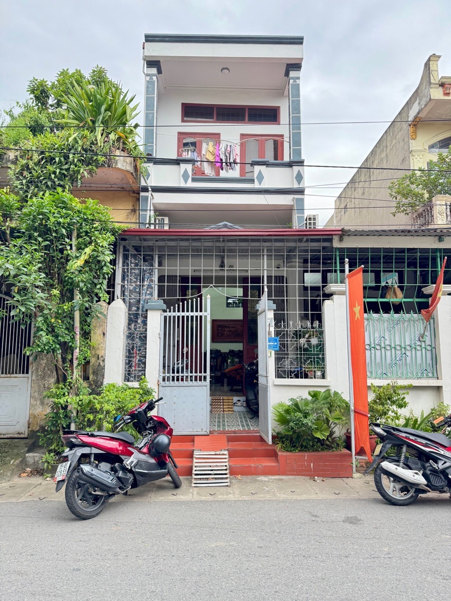 Nhà phân lô tuyến 2 Lê Duẩn, 88m², ô tô tránh, khu dân cư văn minh