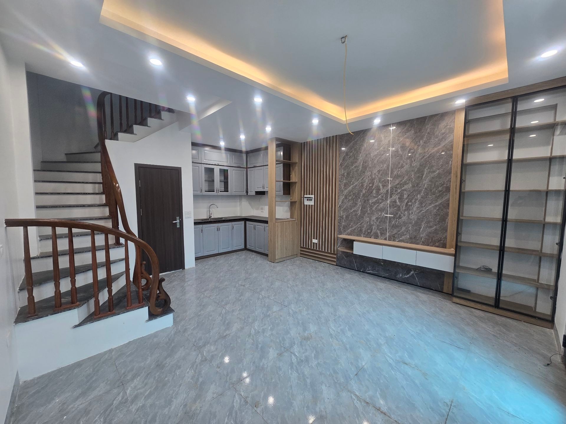 Bán Nhà 4 Tầng 31m², 4 Phòng Ngủ, Gần Bến Xe Yên Nghĩa – Kết Nối Thuận Tiện Vào Nội Thành