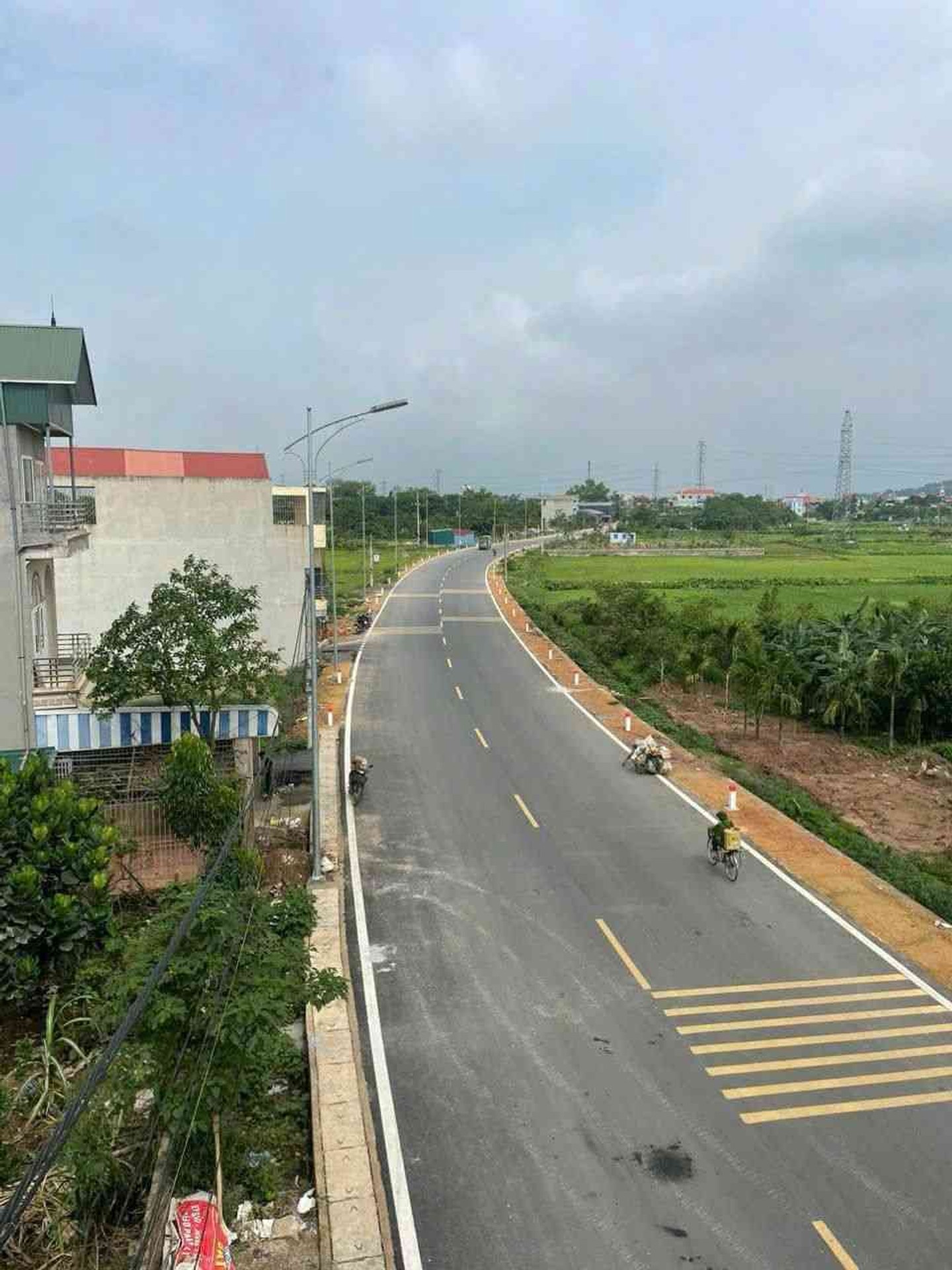 BÁN ĐẤT CHÚC SƠN , CHƯƠNG MỸ 168m². MẶT TIỀN 16M . GẦN TRƯỜNG THPT CHƯƠNG MỸ A . GIÁ 9.7 TỶ