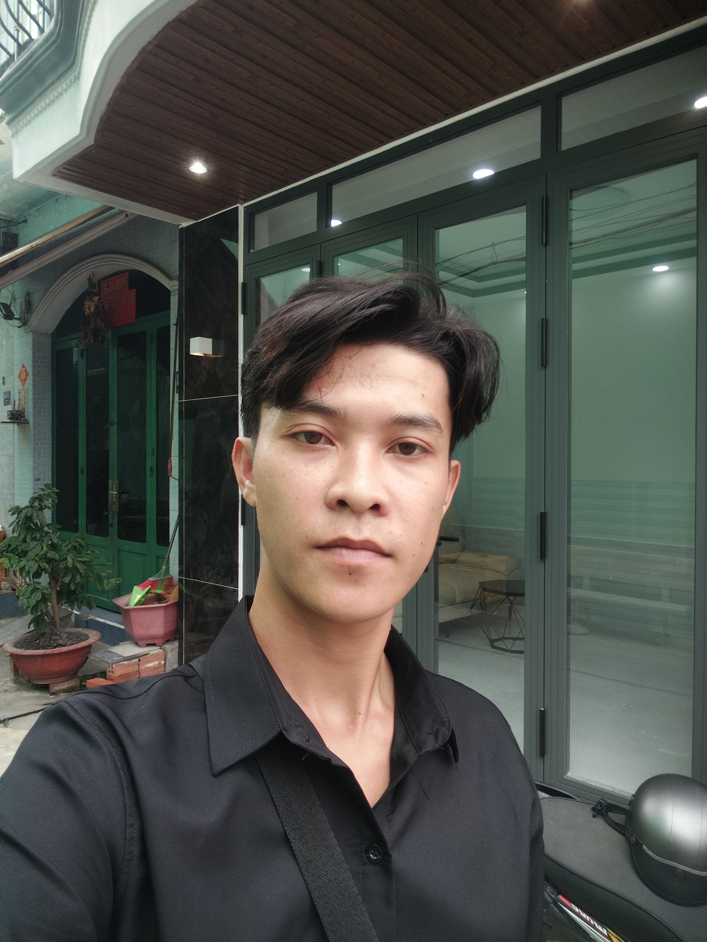 Bán nhà 2 mặt tiền , gần ngã tư 4 xã , đường trước nhà 6m