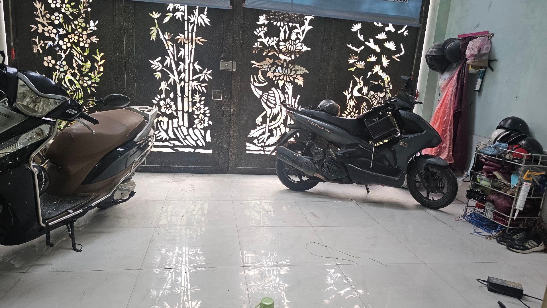 Bán nhà 4 tầng 4PN 6WC, hẻm xe hơi , Kế bên Deport Metrol Tham Lương Phường Đông Hưng Thuận