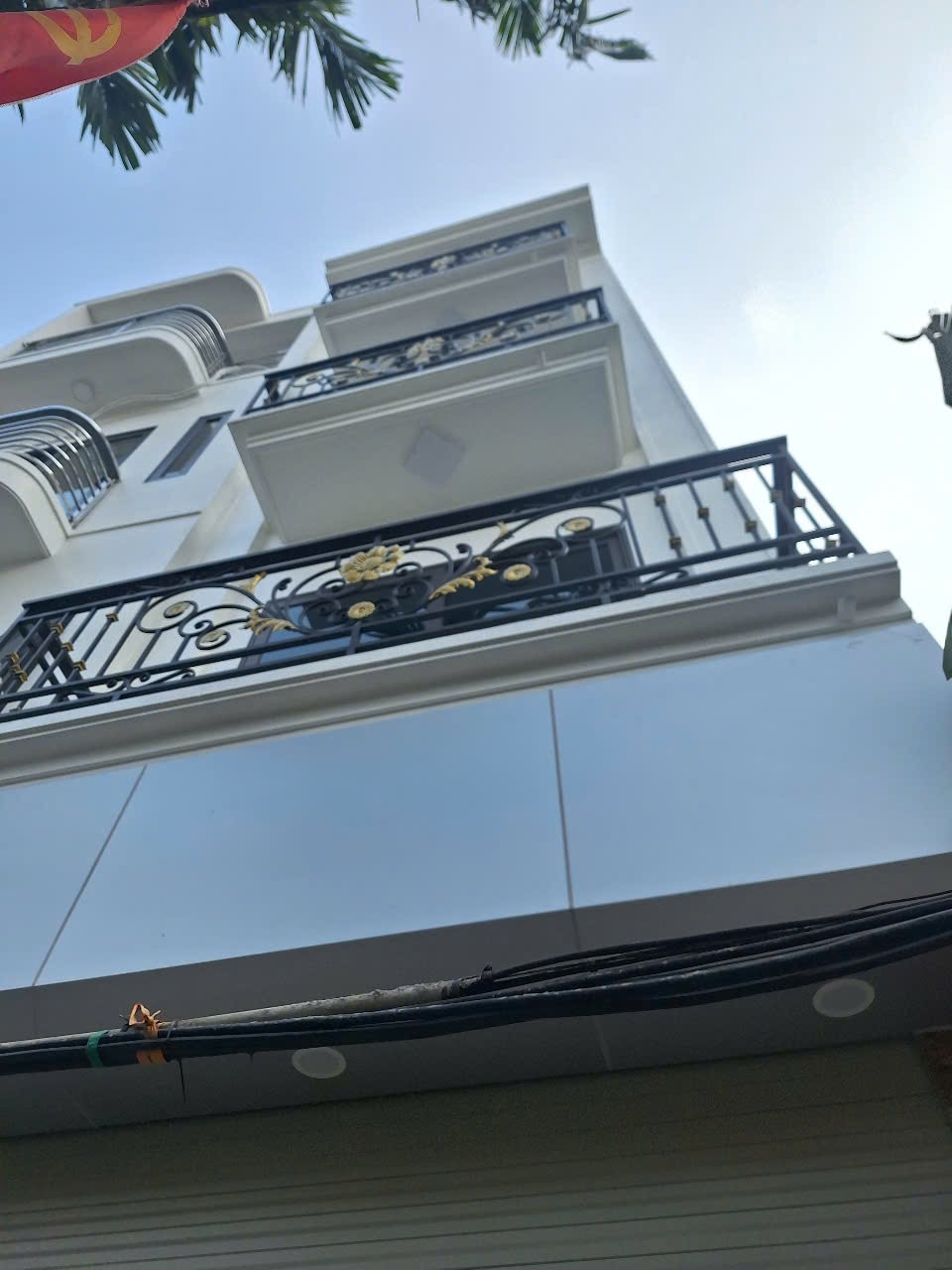 🔥💥NGAY NGÃ BA ĐÔNG MỸ -5 TÂNG MỚI ĐẸP - GARA Ô TÔ ĐỖ CỬA VÀO NHÀ - S.Ô ĐEP -G.I,A HƠN 5TY