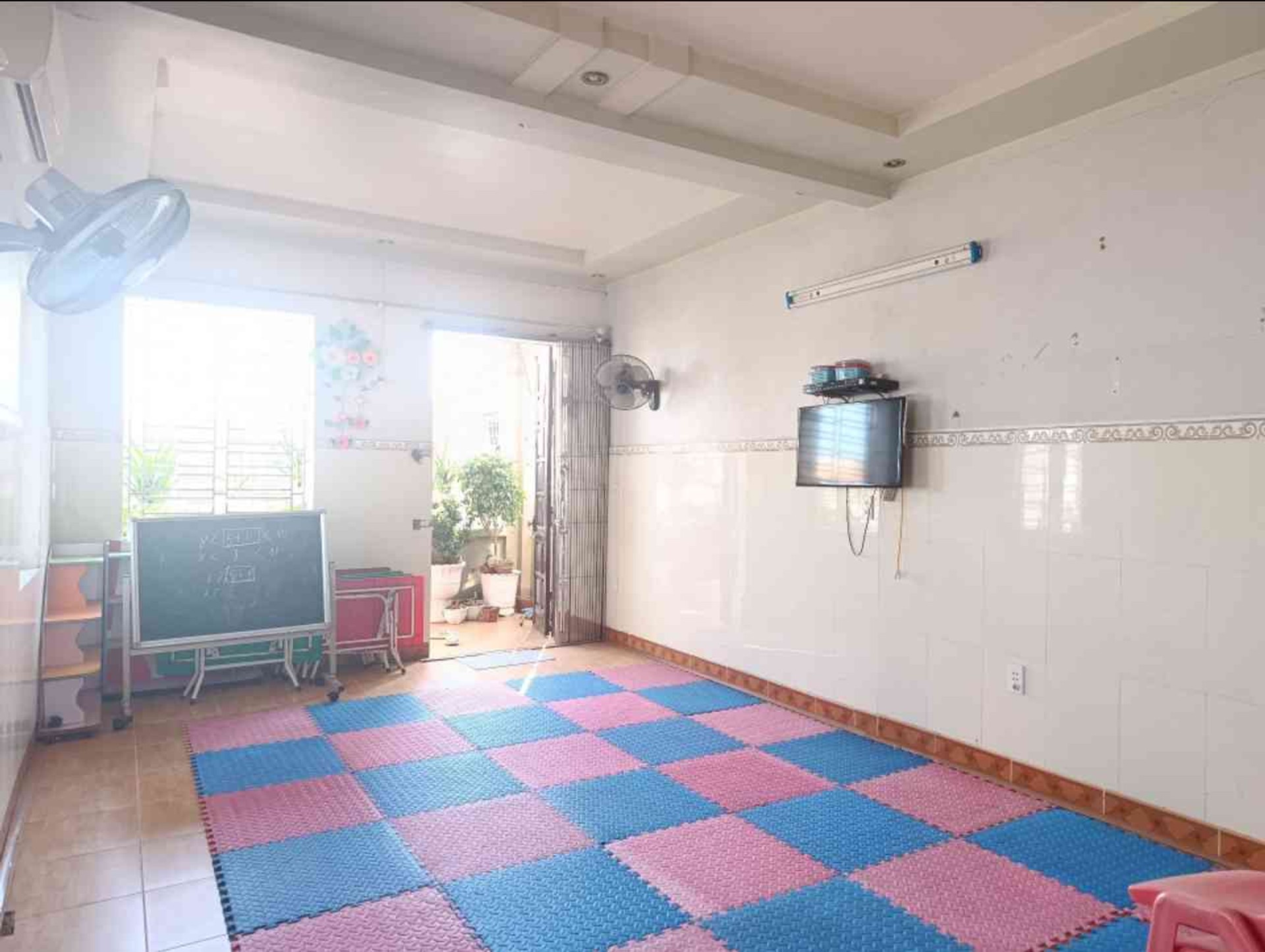 100m2- mặt phố Phạm Hữu Điều - kinh doanh đỉnh - sẵn dòng tiền