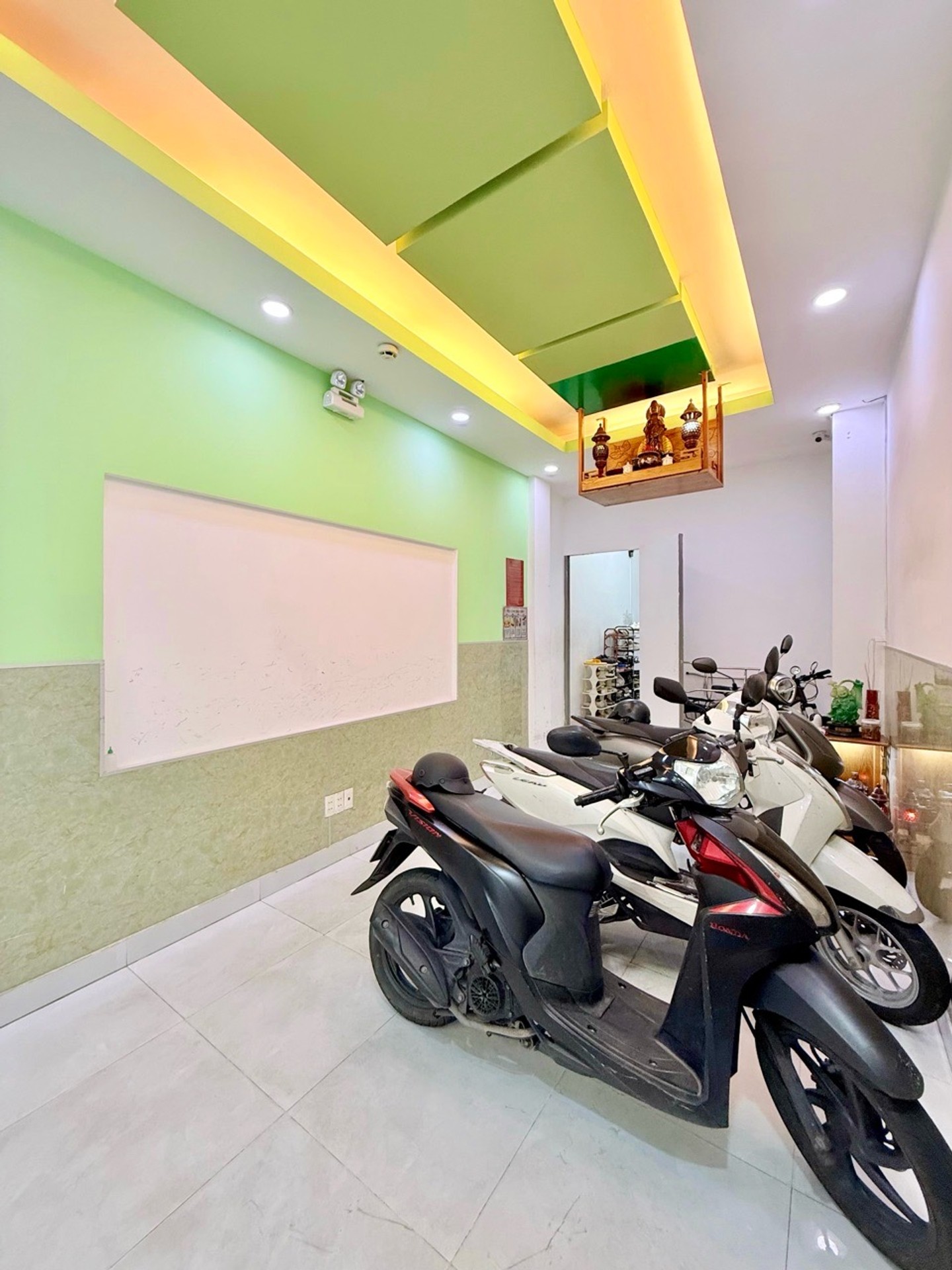 Bán nhà 4 tầng diện tích 44m2 tại Phan Xích Long, Phú Nhuận