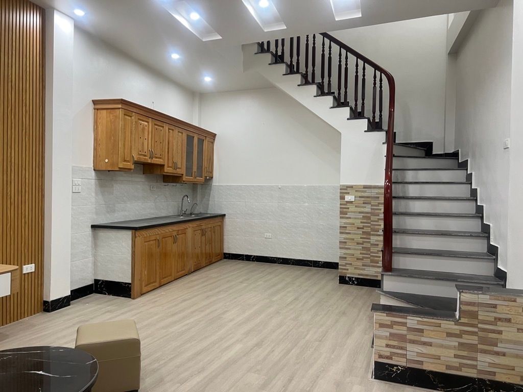 Nhà đẹp full nội thất ở Văn Phú, gần ô tô tránh vỉa hè