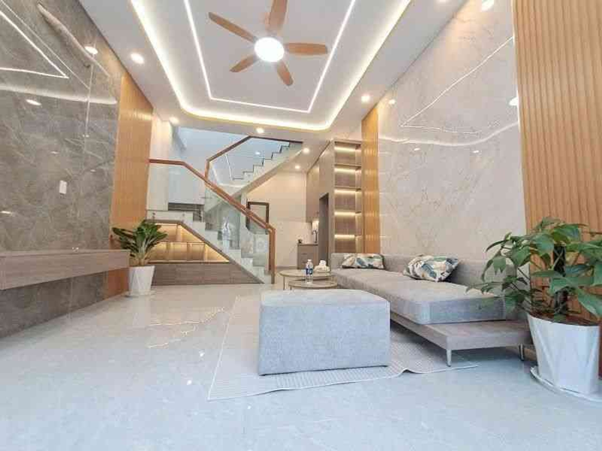 Nhà riêng 2 tầng hẻm xe tải tránh tại Bình Tân, gần AEON MALL