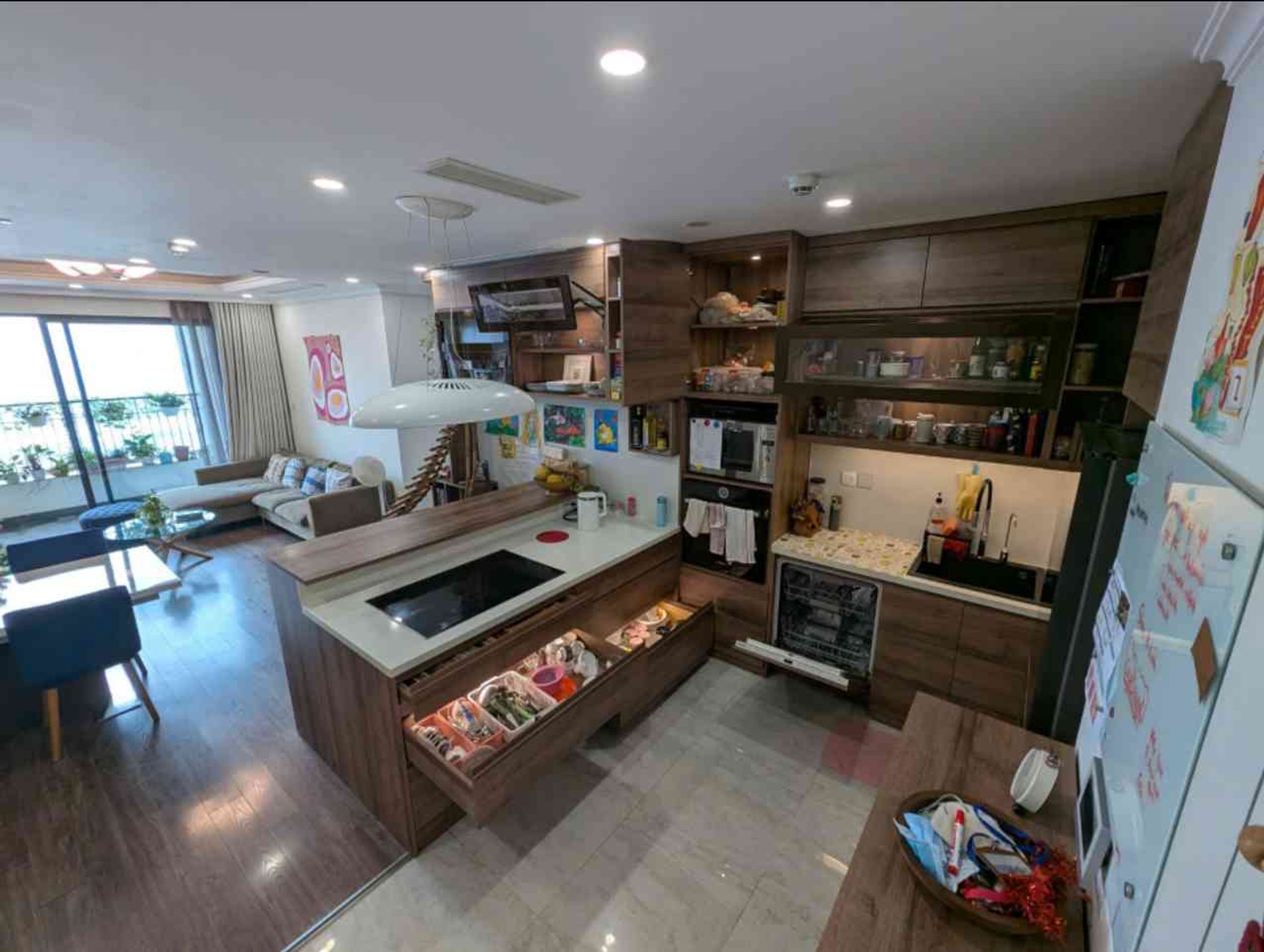 Bán căn hộ cc Sunshine Riverside - Nhà đẹp 100m2 - Lô góc, tầng cao, view Sông Hồng và cầu Nhật Tân