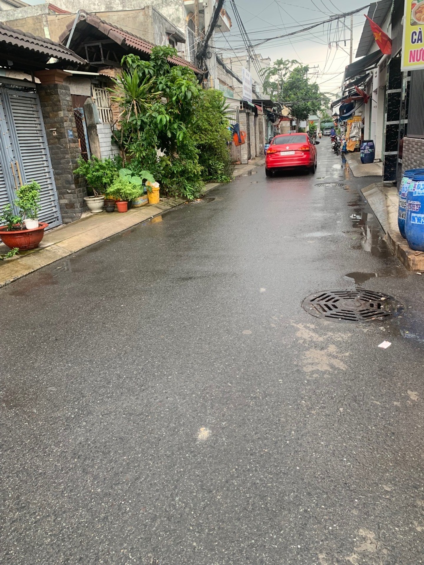 Bán nhà riêng 2 tầng, 317m2, vị trí gần khu hành chính Dĩ An