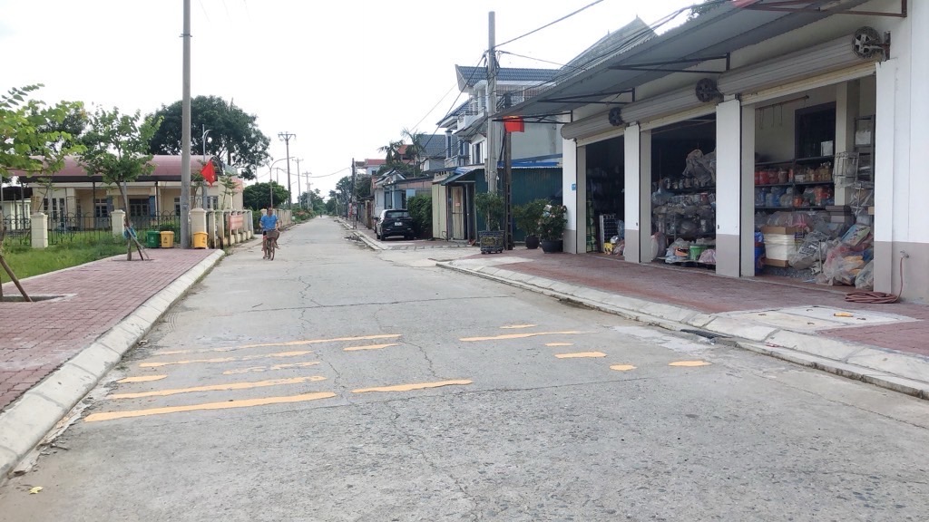Đất đẹp Hoàng Dương, ô tô vào tận nơi, giá tốt, giao thông thuận tiện giáp đường 131 gần sát KCN