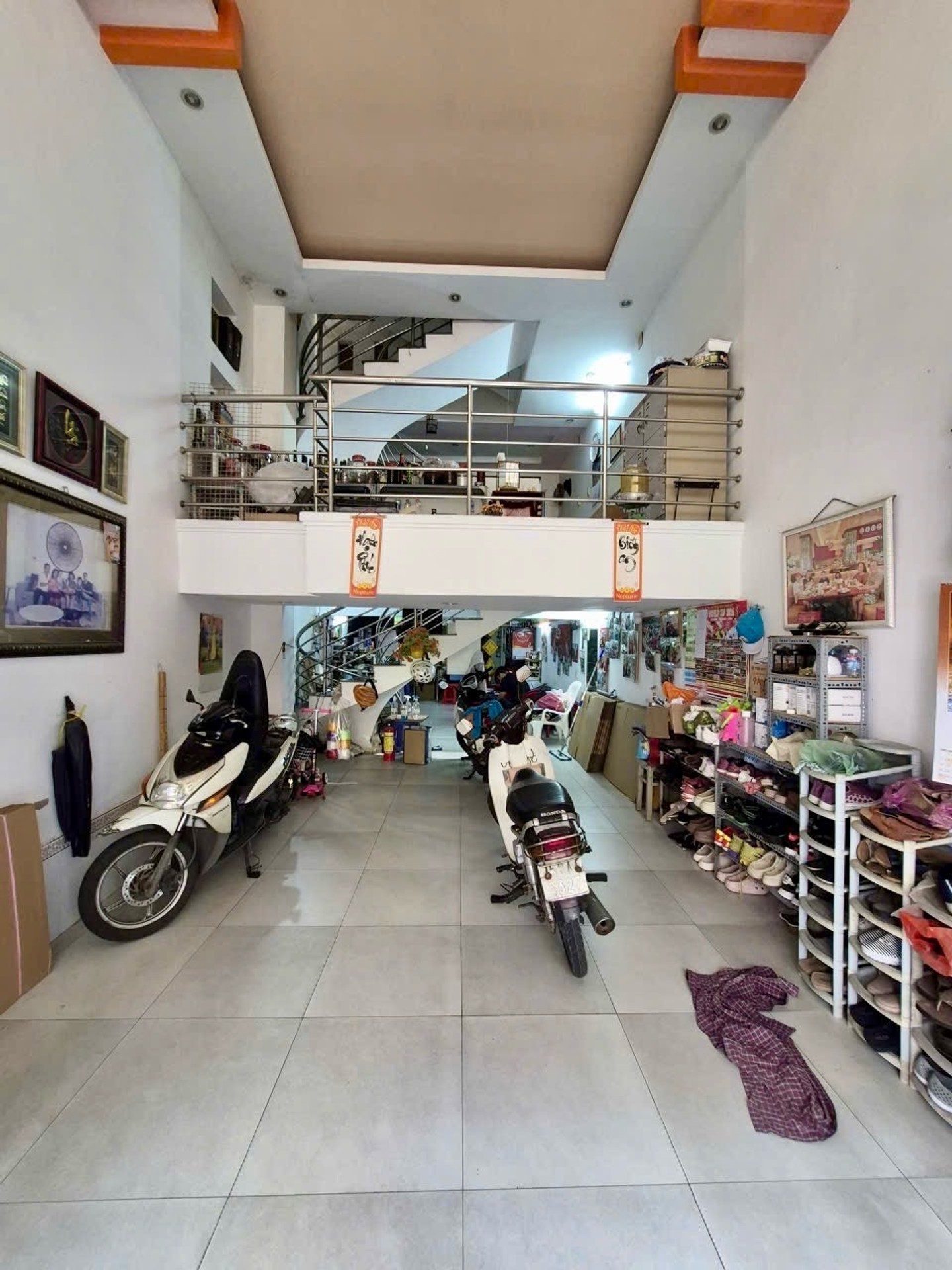 Bán nhà 5 tầng hẻm xe hơi rộng 61m² quận 7 giá 8,6 tỷ