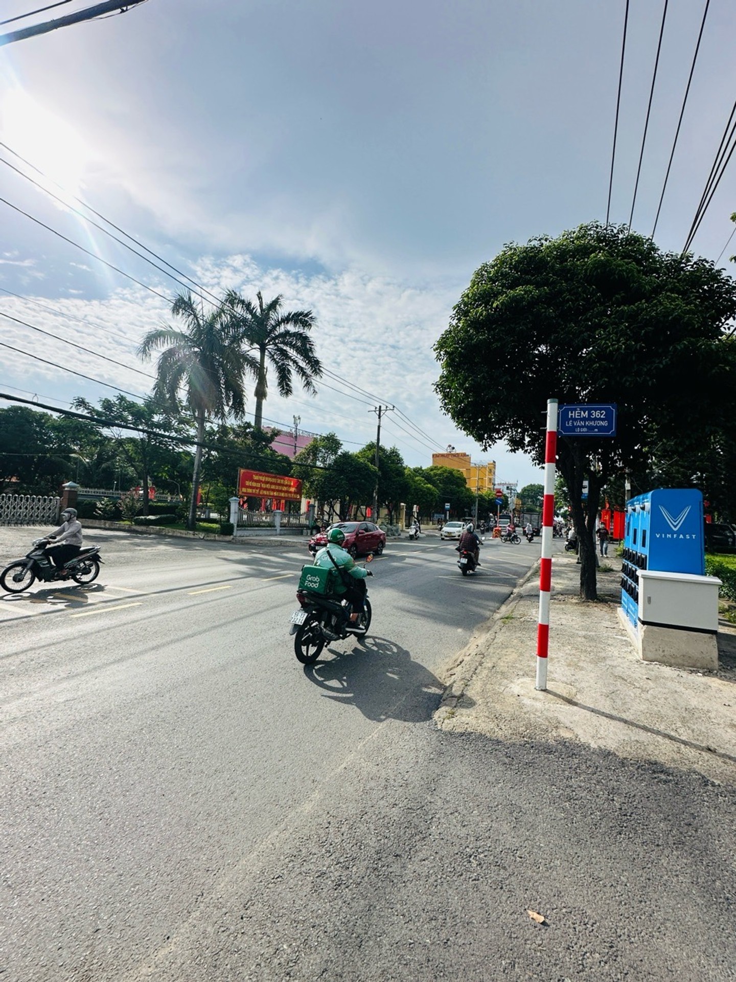 Nhà Lô Góc Mặt Tiền Lê Văn Khương - Không Gian Rộng Rãi Đón Tài Lộc