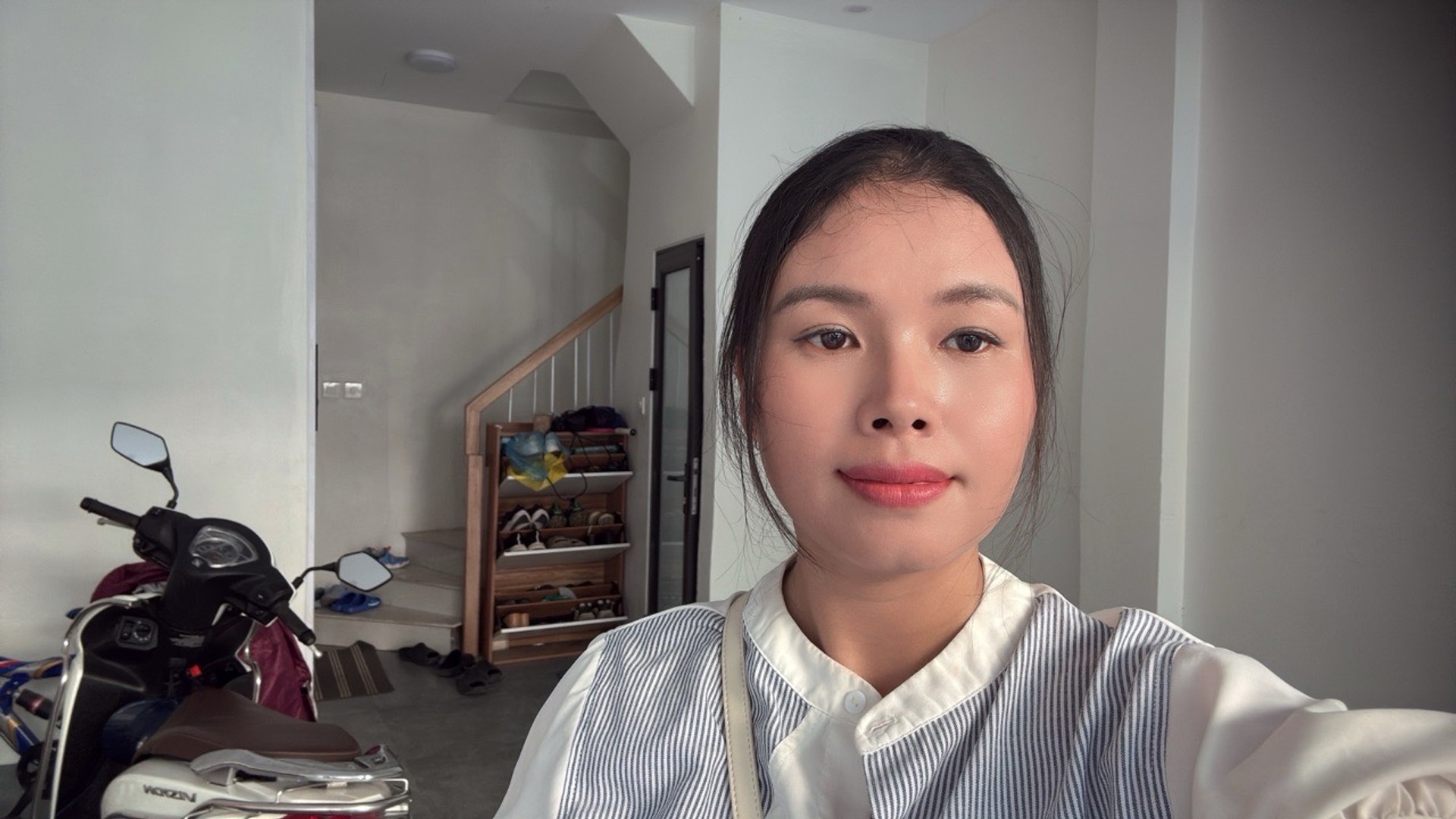 Nhà Ô Tô Vào Nhà Kinh Doanh Đỉnh - Văn Phú