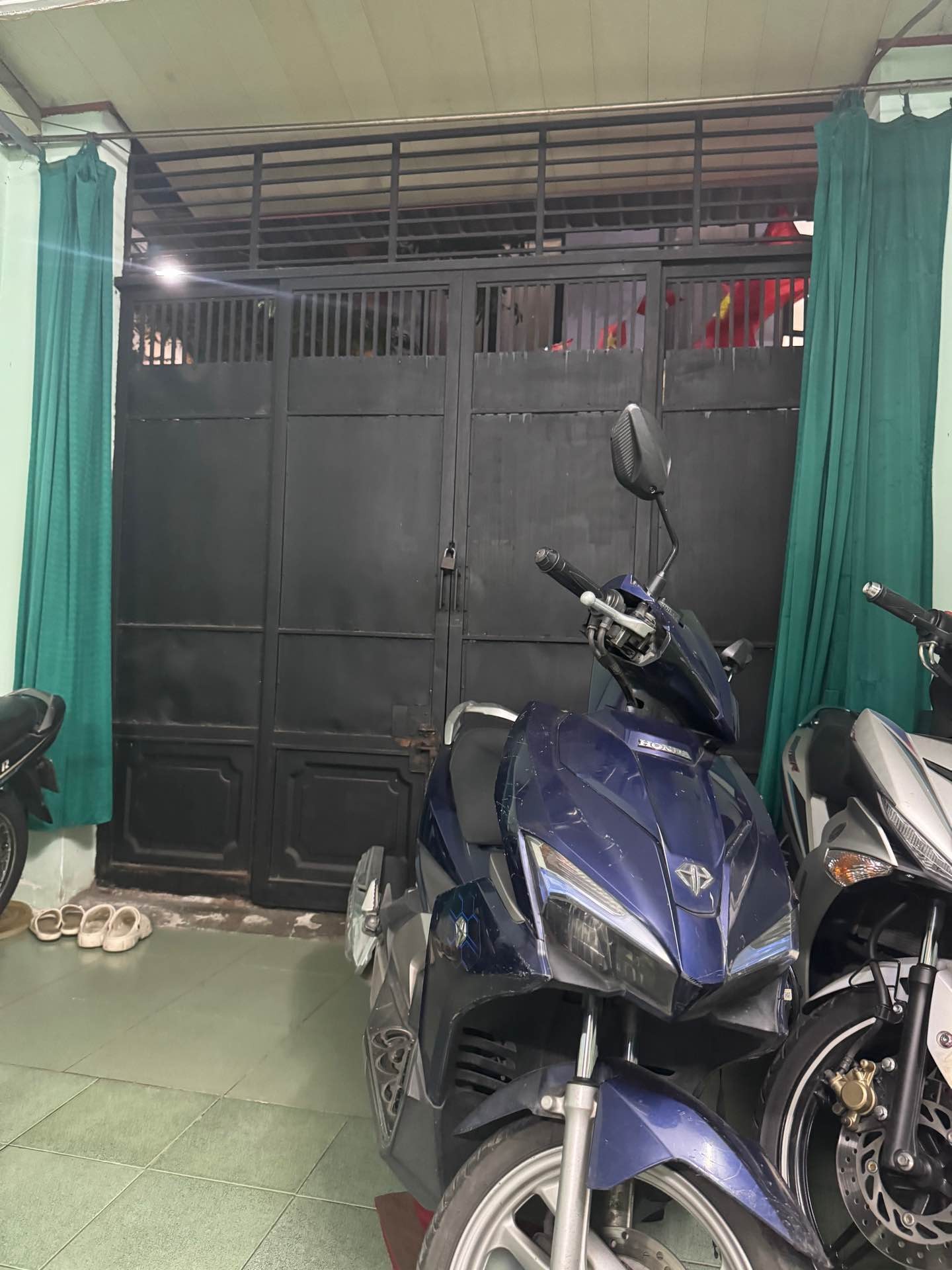 Nhà hiếm quận 3, hẻm xe tải, dễ dàng xây mới