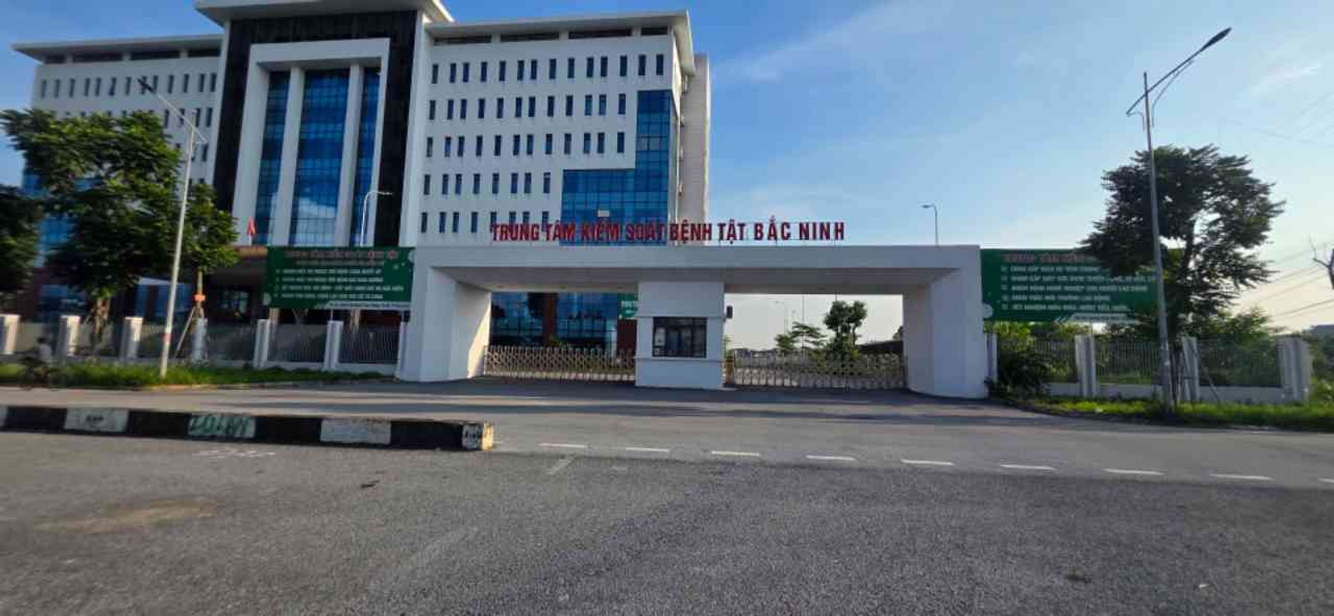 Đất mặt phố Thân Nhân Trung: Mua để ở thì sướng, mua để kinh doanh thì hái ra tiền.